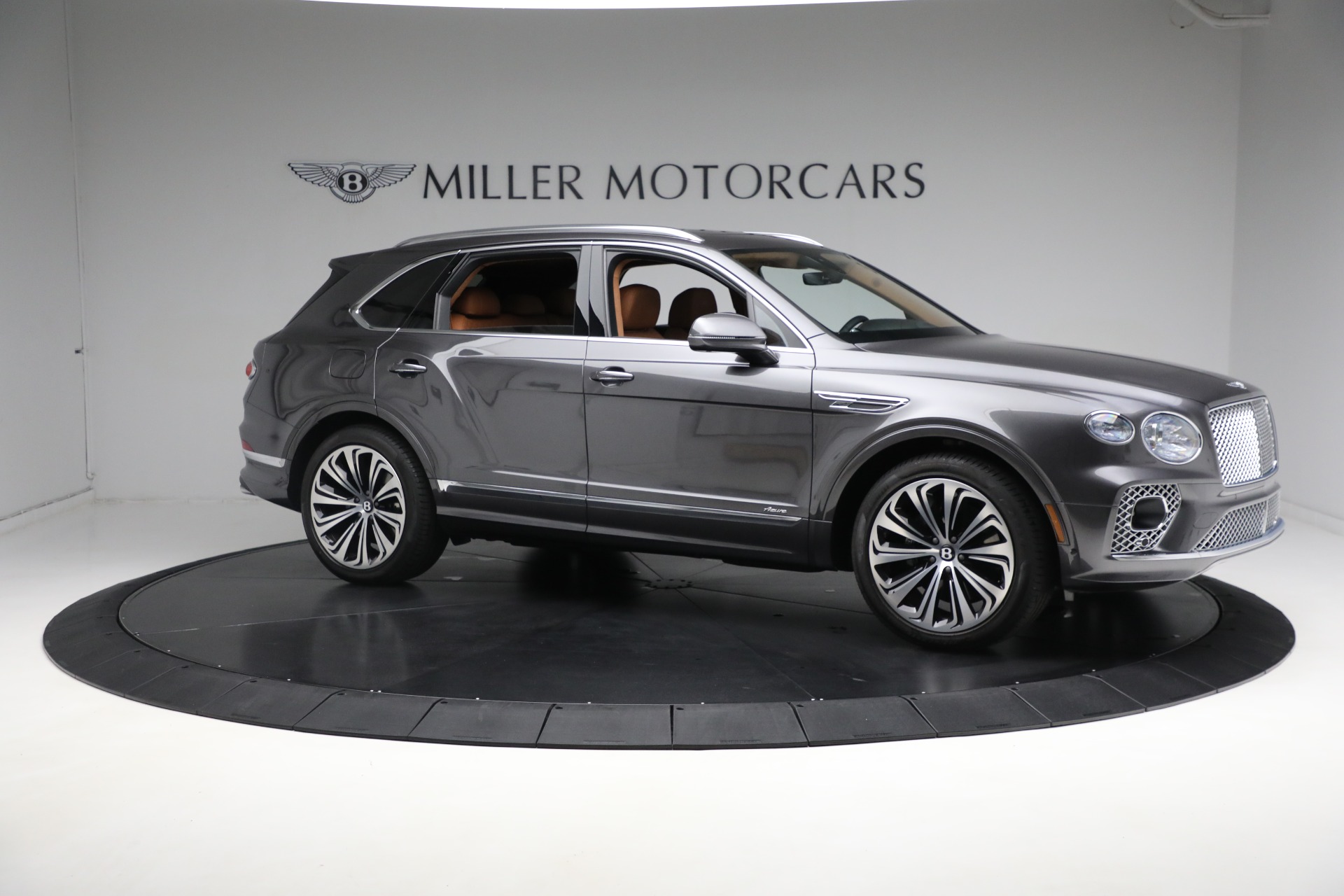 New-2023-Bentley-Bentayga-Azure-Hybrid