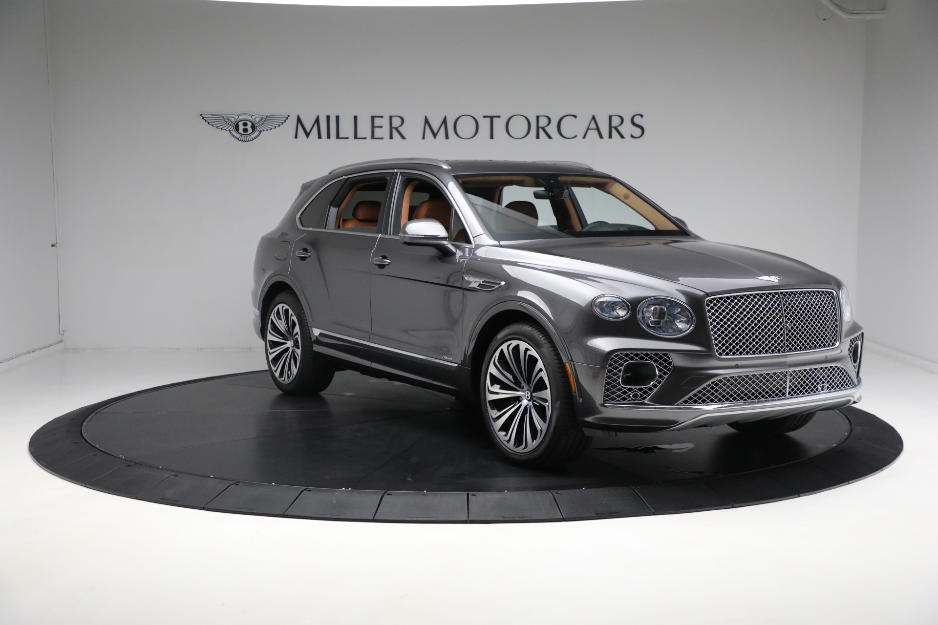 New-2023-Bentley-Bentayga-Azure-Hybrid