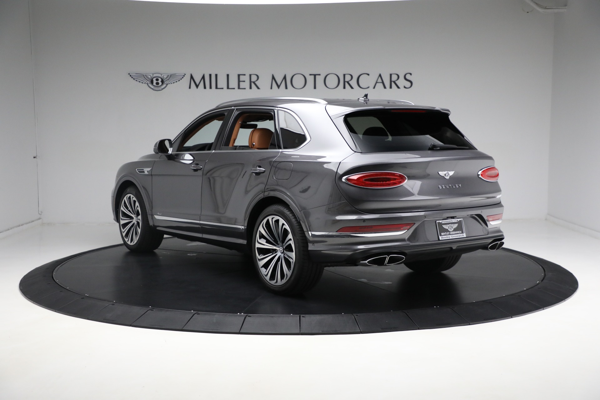 New-2023-Bentley-Bentayga-Azure-Hybrid