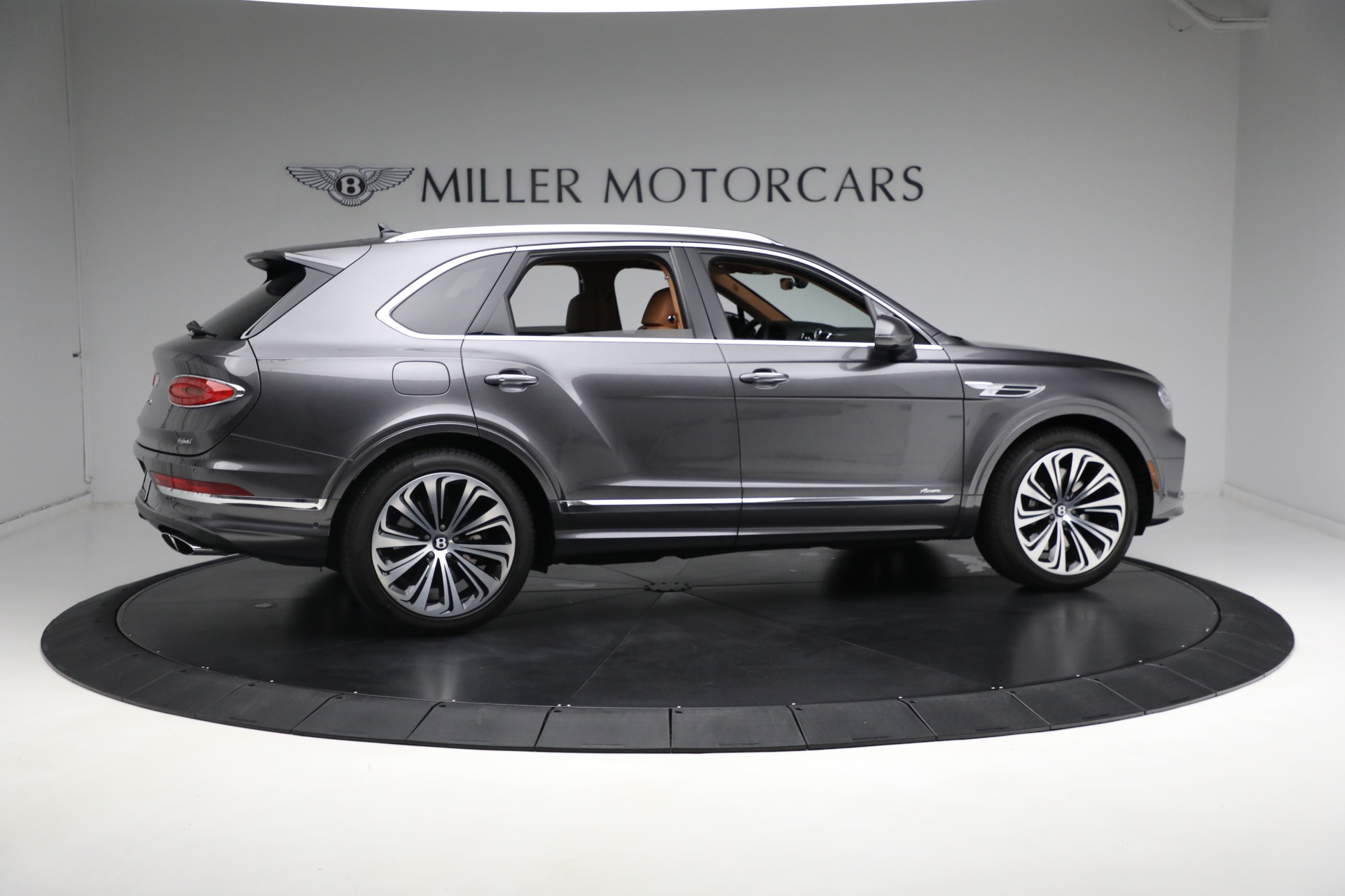 New-2023-Bentley-Bentayga-Azure-Hybrid