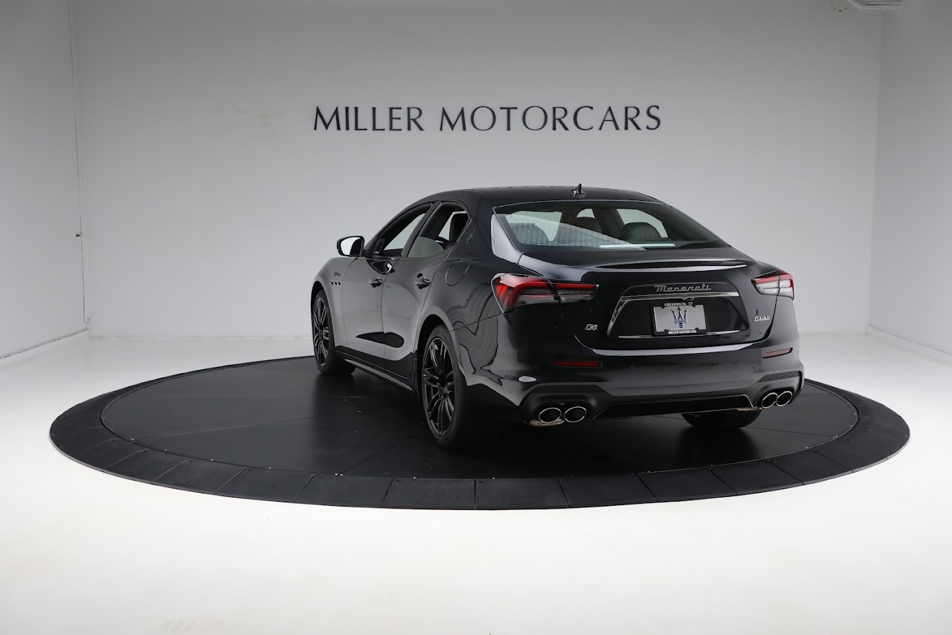 New-2024-Maserati-Ghibli-Modena-Ultima-Q4