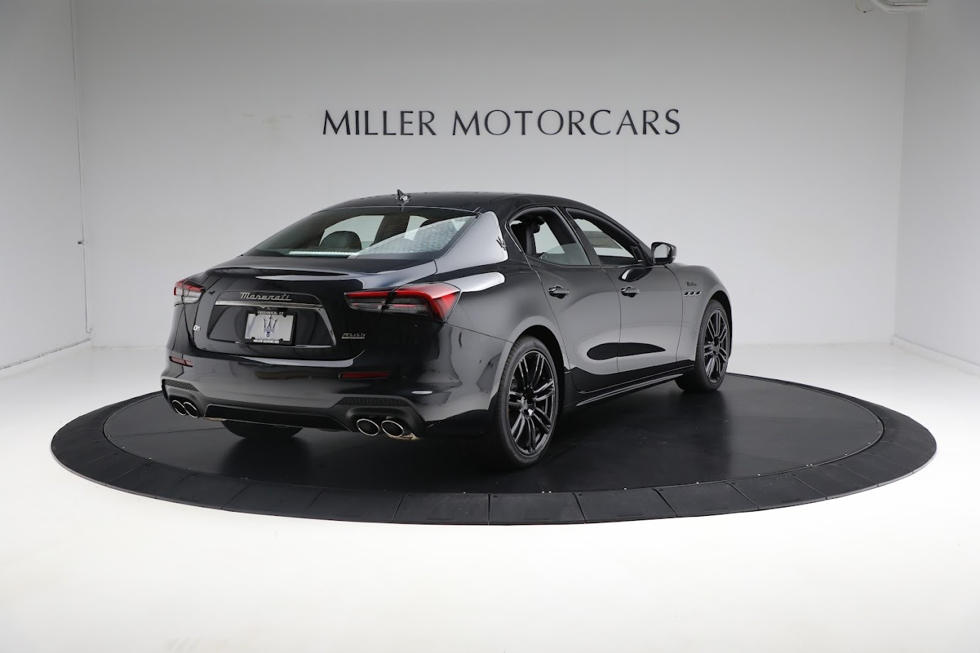 New-2024-Maserati-Ghibli-Modena-Ultima-Q4