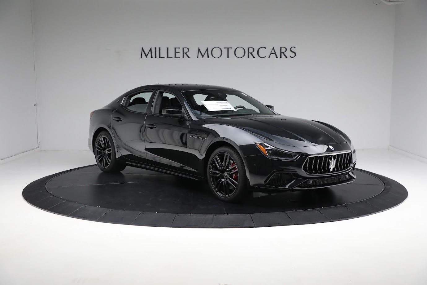 New-2024-Maserati-Ghibli-Modena-Ultima-Q4