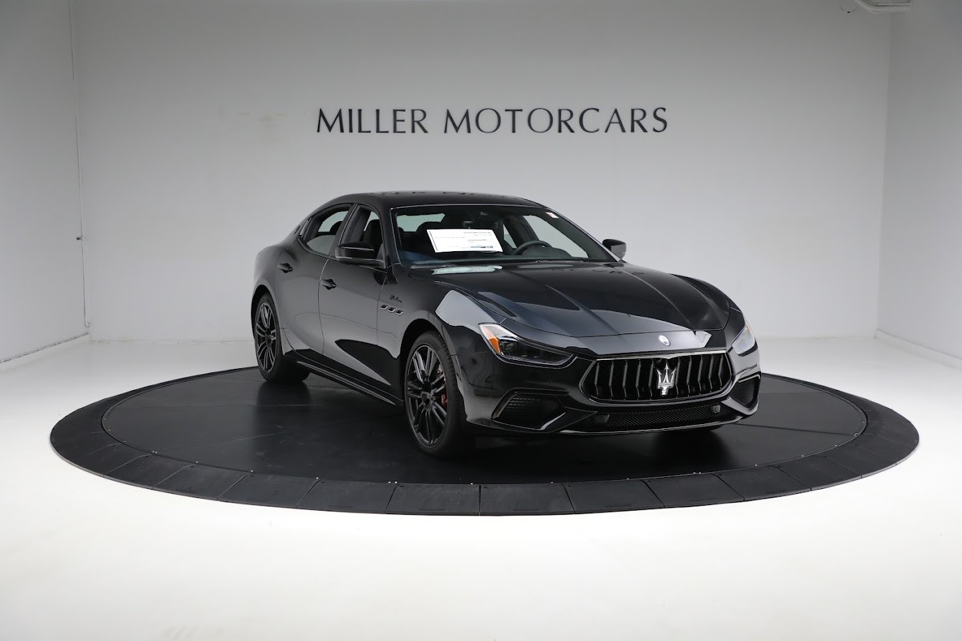 New-2024-Maserati-Ghibli-Modena-Ultima-Q4