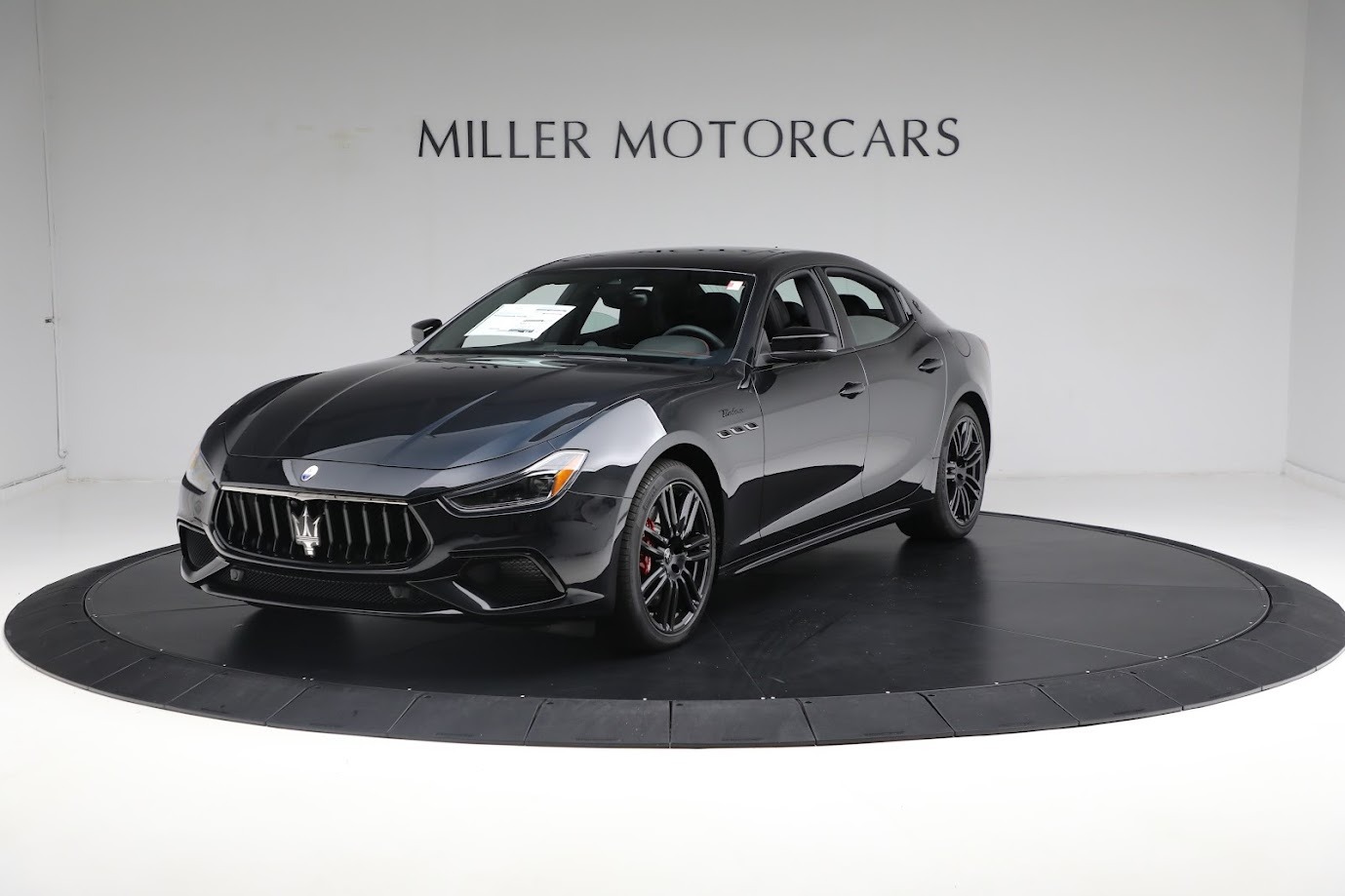 New-2024-Maserati-Ghibli-Modena-Ultima-Q4
