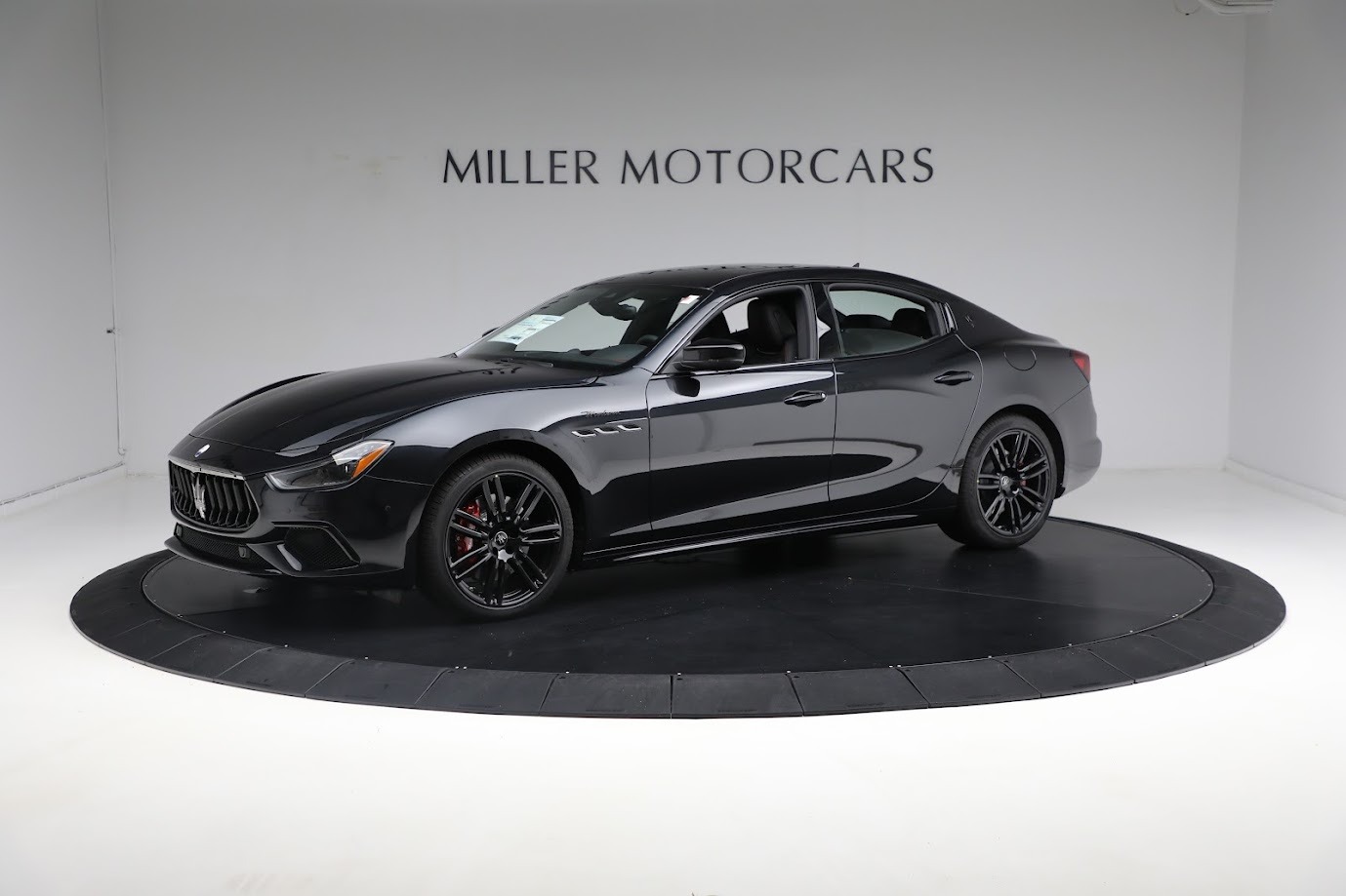 New-2024-Maserati-Ghibli-Modena-Ultima-Q4