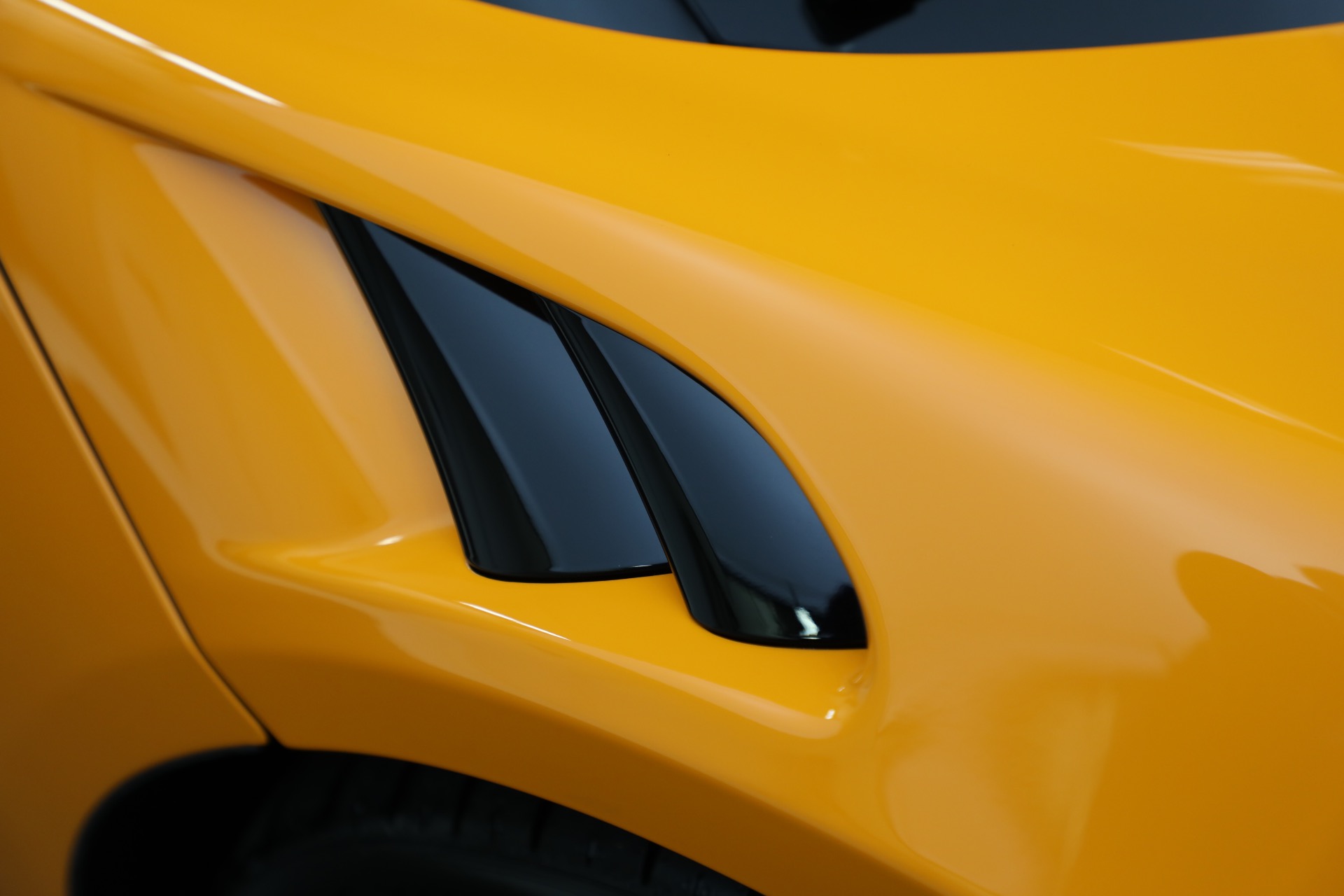 Used-2024-McLaren-Artura-Performance