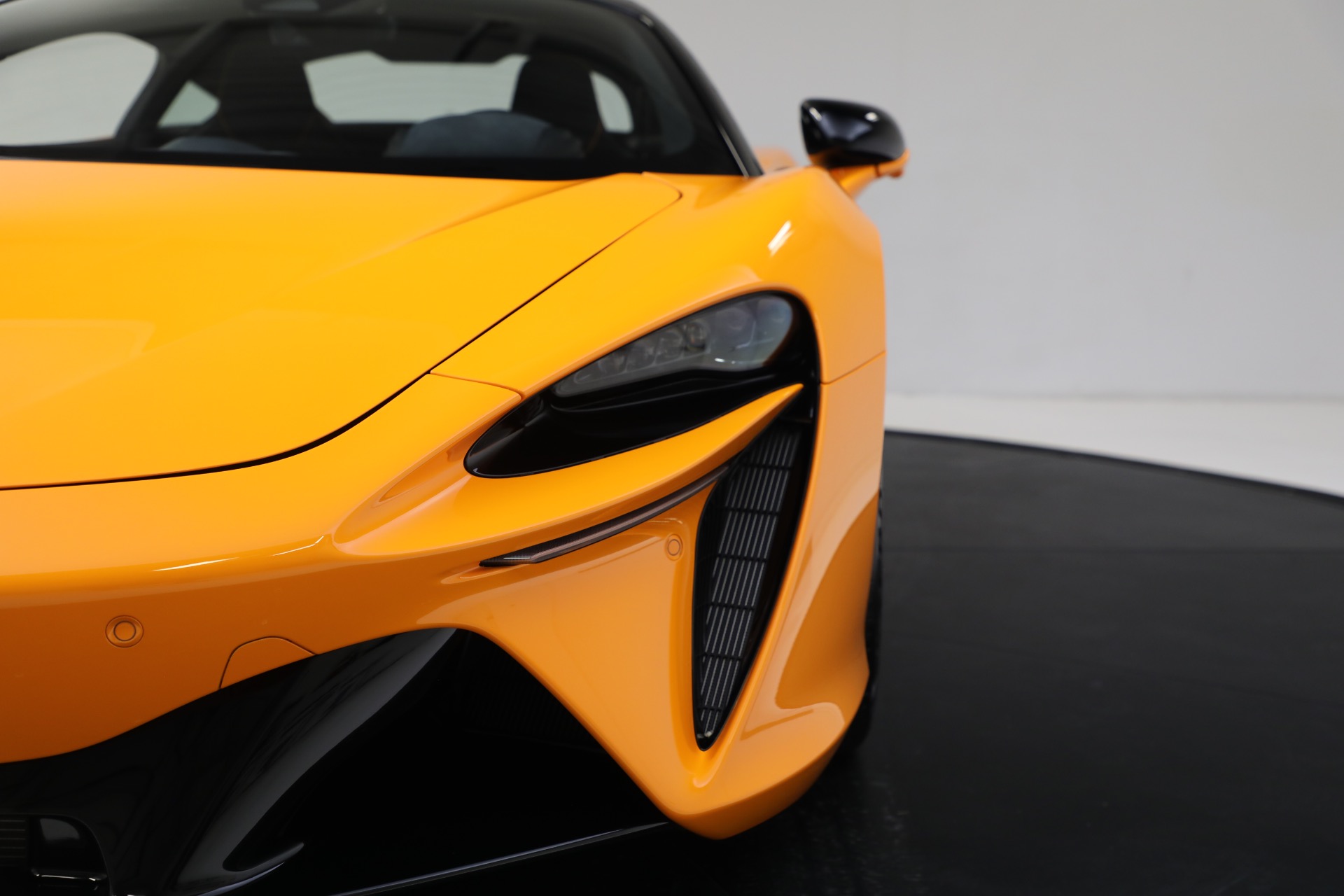 Used-2024-McLaren-Artura-Performance