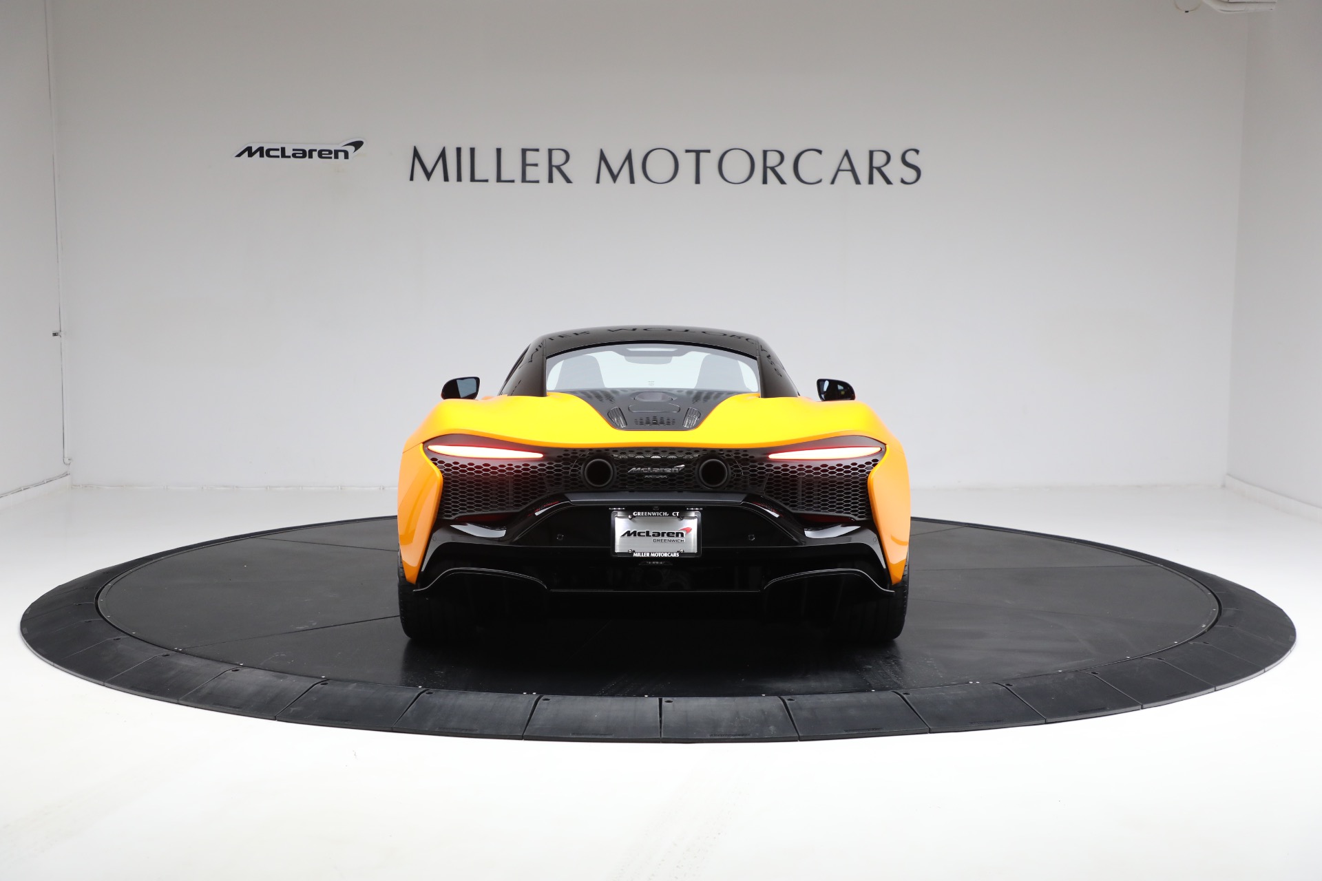 Used-2024-McLaren-Artura-Performance