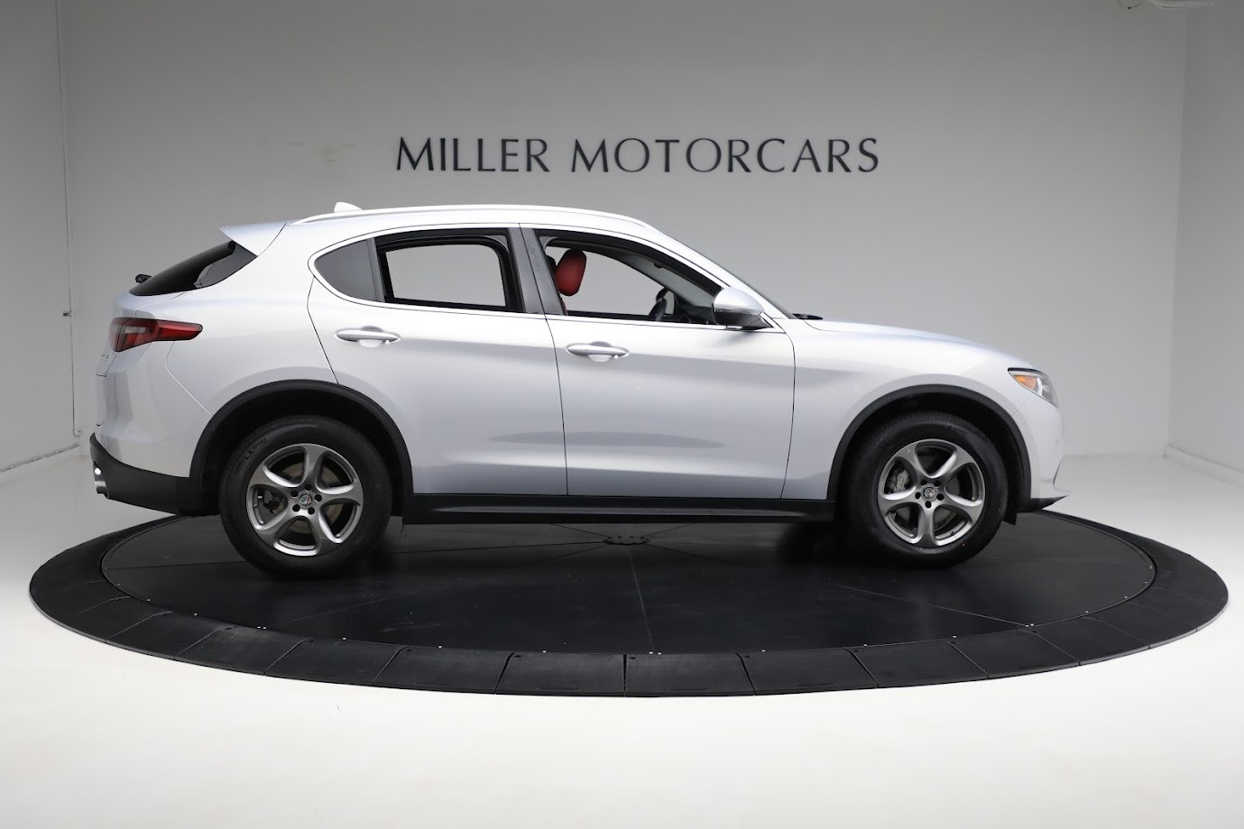 Used-2021-Alfa-Romeo-Stelvio-Sprint