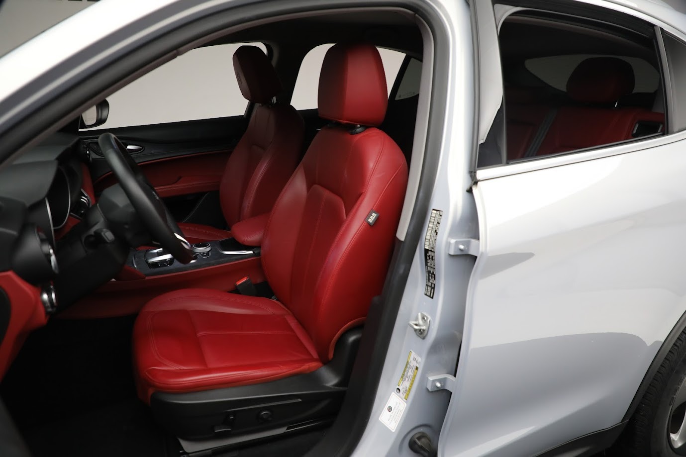 Used-2021-Alfa-Romeo-Stelvio-Sprint