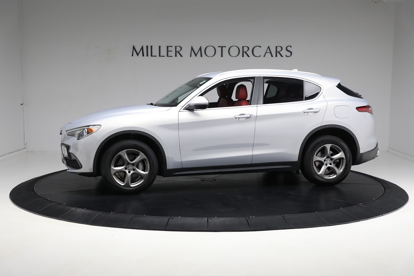 Used-2021-Alfa-Romeo-Stelvio-Sprint