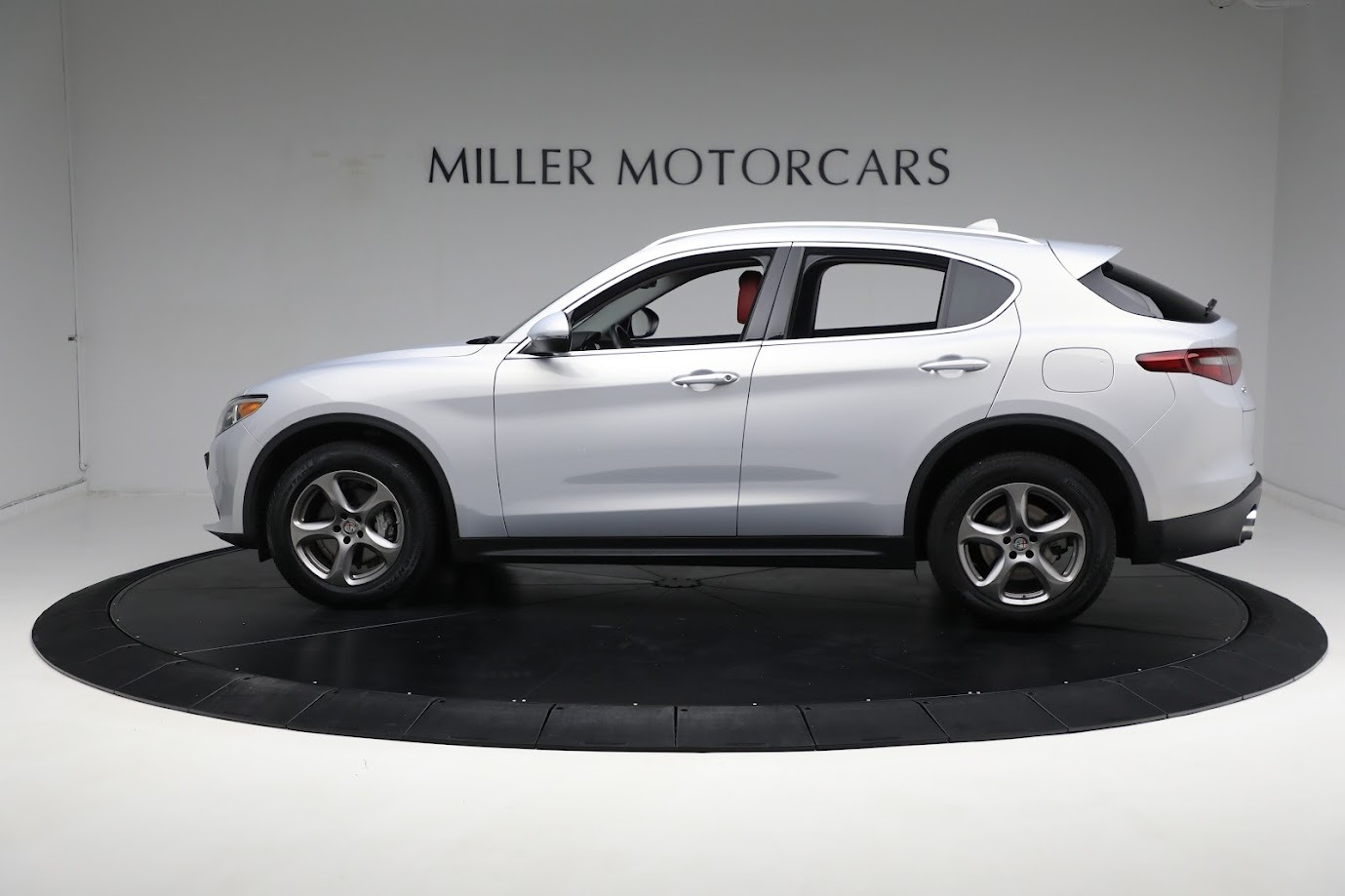 Used-2021-Alfa-Romeo-Stelvio-Sprint