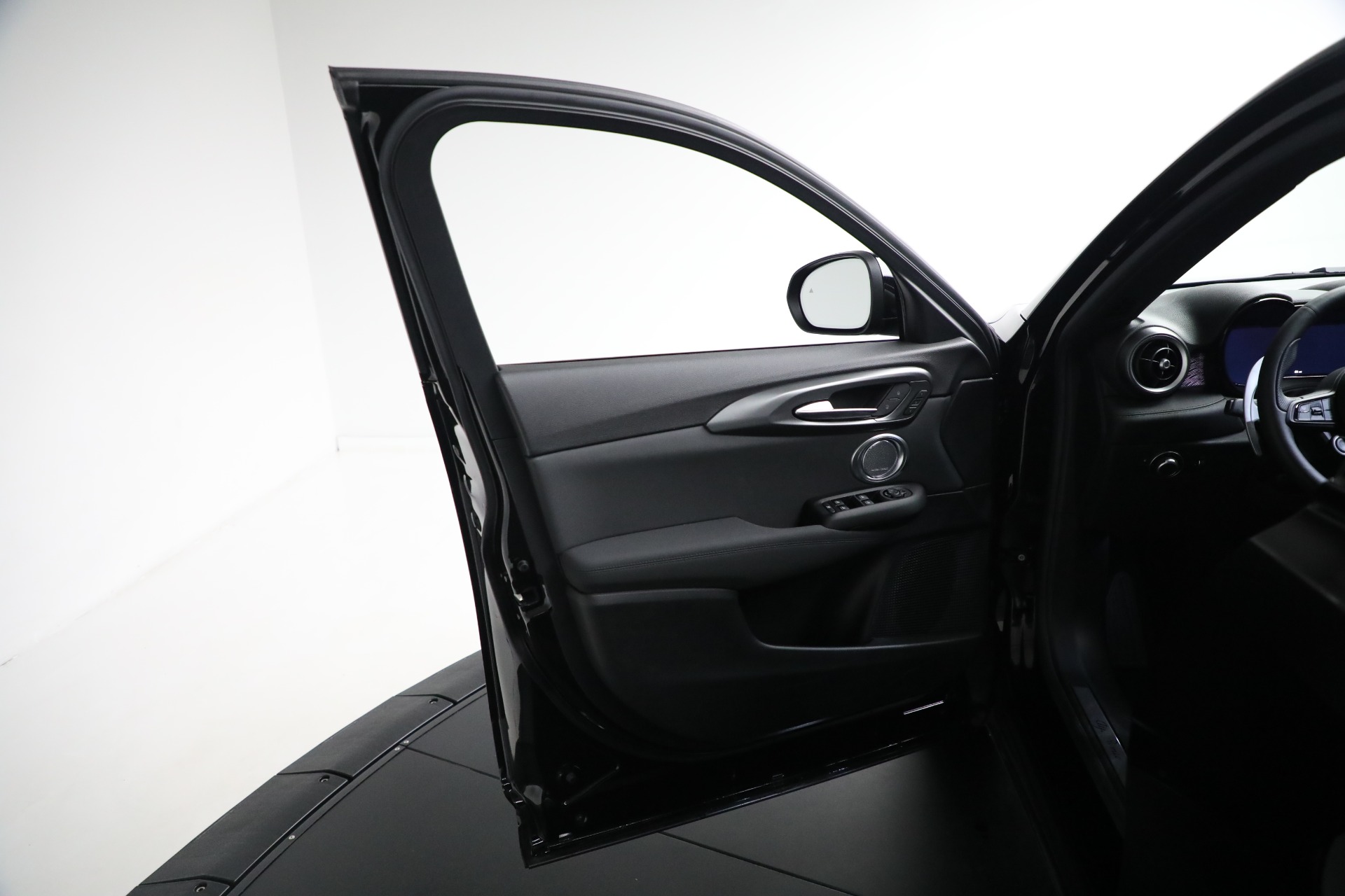 New-2024-Alfa-Romeo-Tonale-Veloce