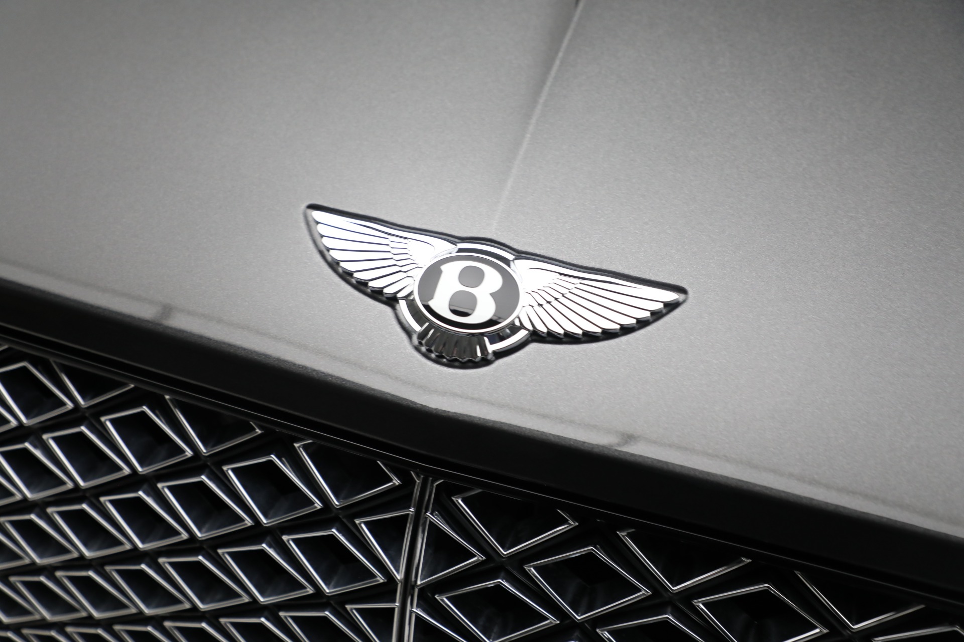 New-2024-Bentley-Continental-GTC-V8