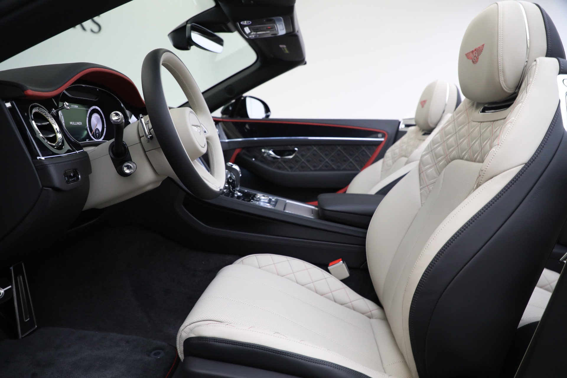 New-2024-Bentley-Continental-GTC-V8