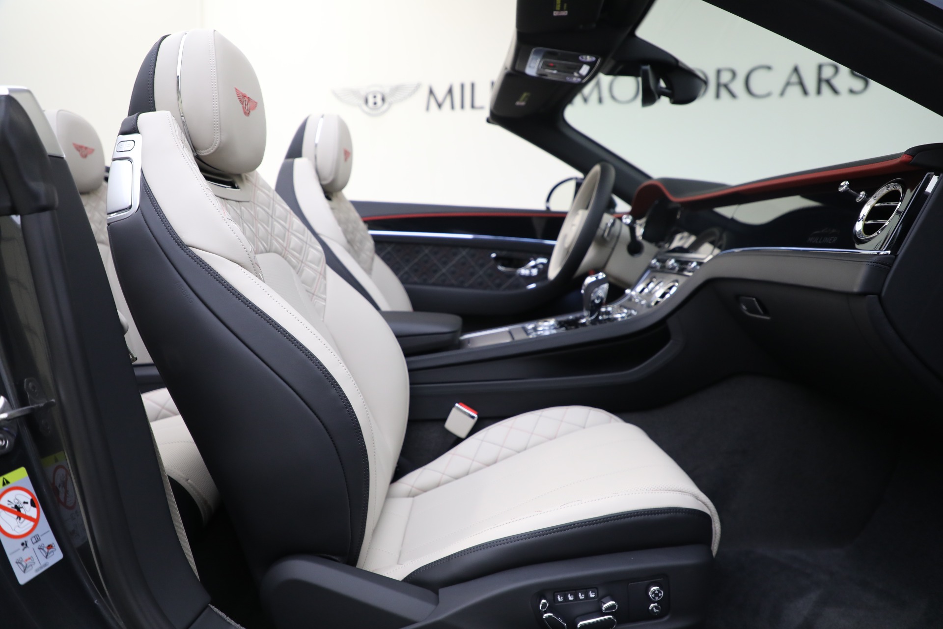 New-2024-Bentley-Continental-GTC-V8