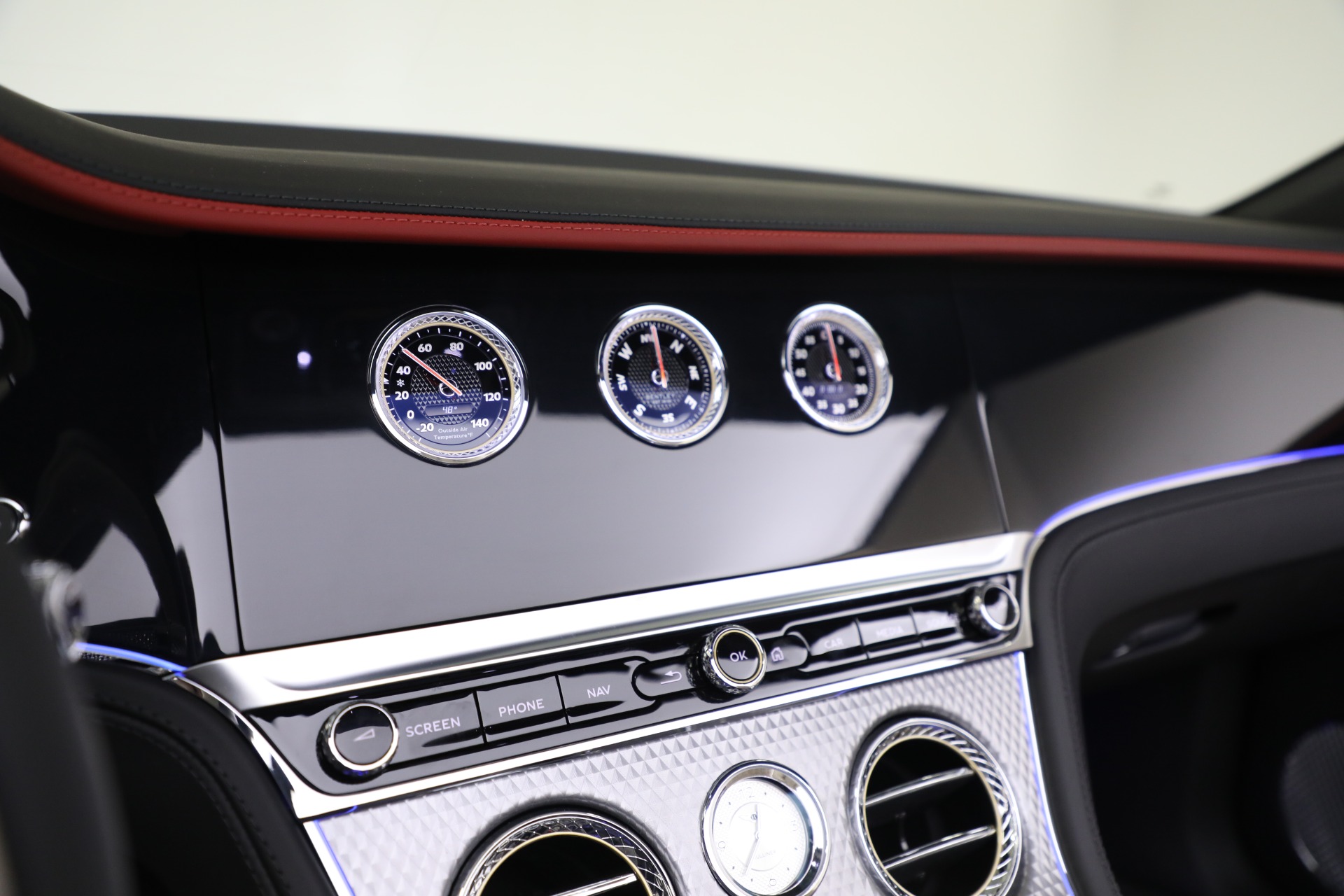 New-2024-Bentley-Continental-GTC-V8