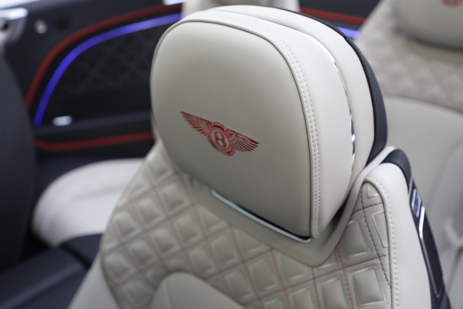 New-2024-Bentley-Continental-GTC-V8