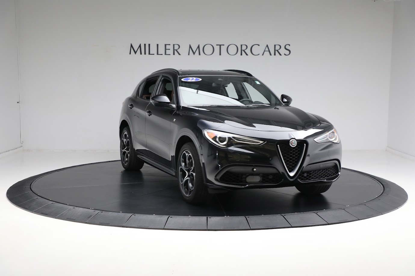 Used-2022-Alfa-Romeo-Stelvio-Ti