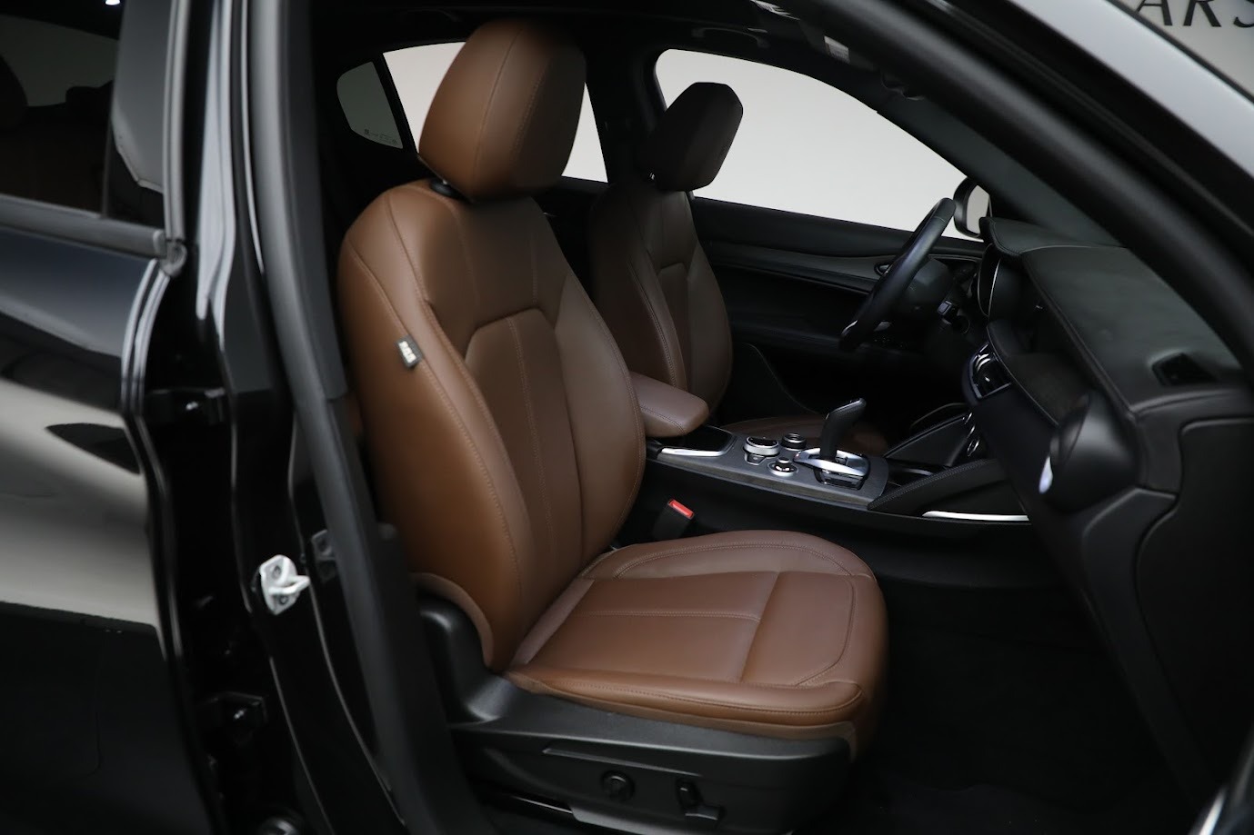 Used-2022-Alfa-Romeo-Stelvio-Ti