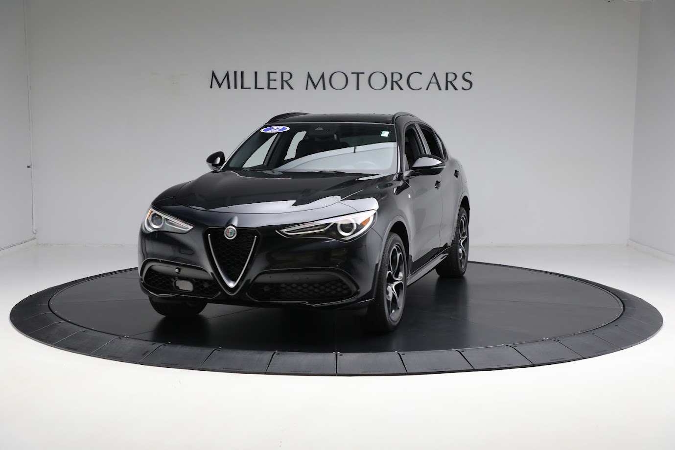 Used-2022-Alfa-Romeo-Stelvio-Ti