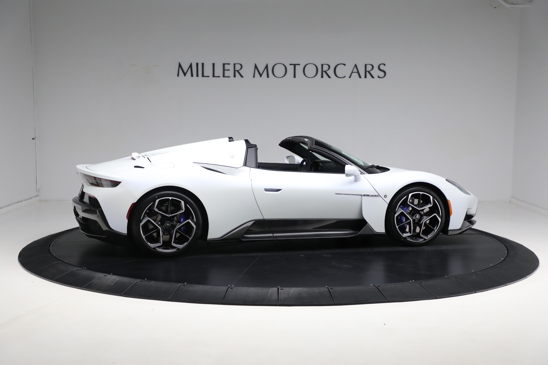 Used-2023-Maserati-MC20-Cielo