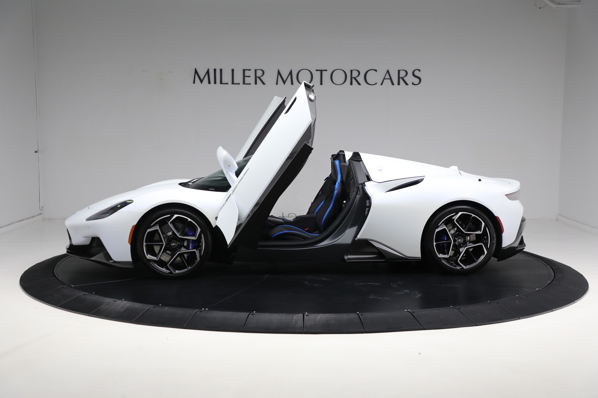 Used-2023-Maserati-MC20-Cielo