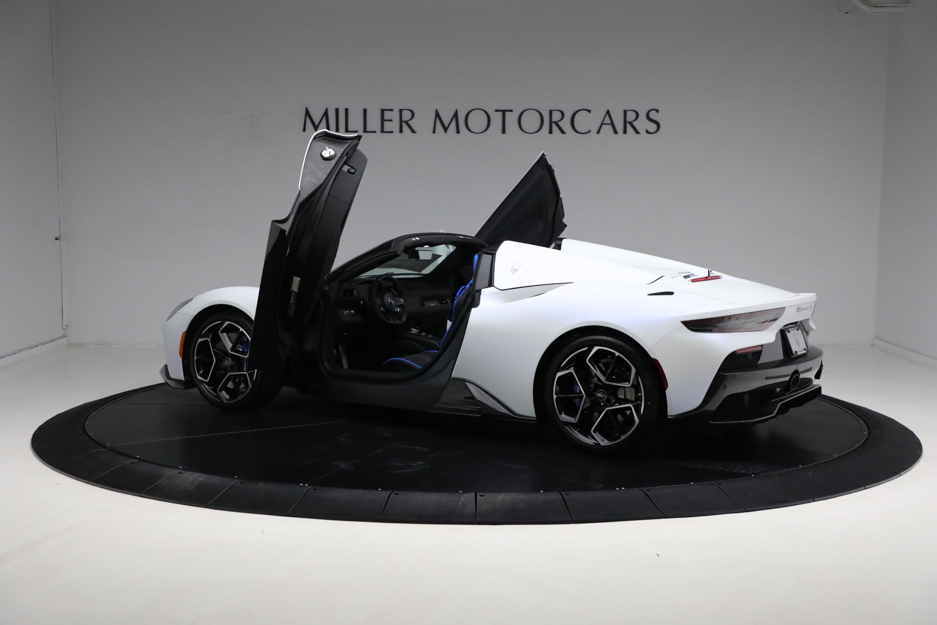 Used-2023-Maserati-MC20-Cielo