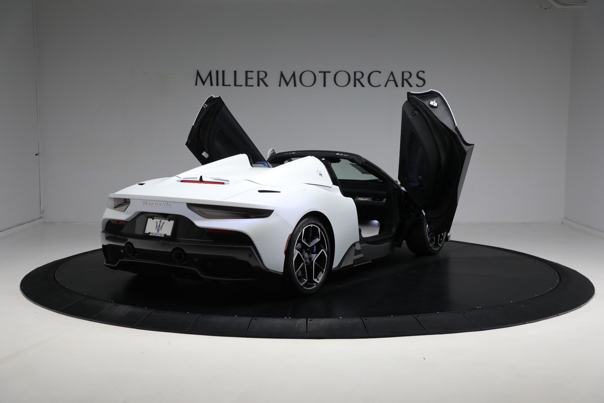 Used-2023-Maserati-MC20-Cielo