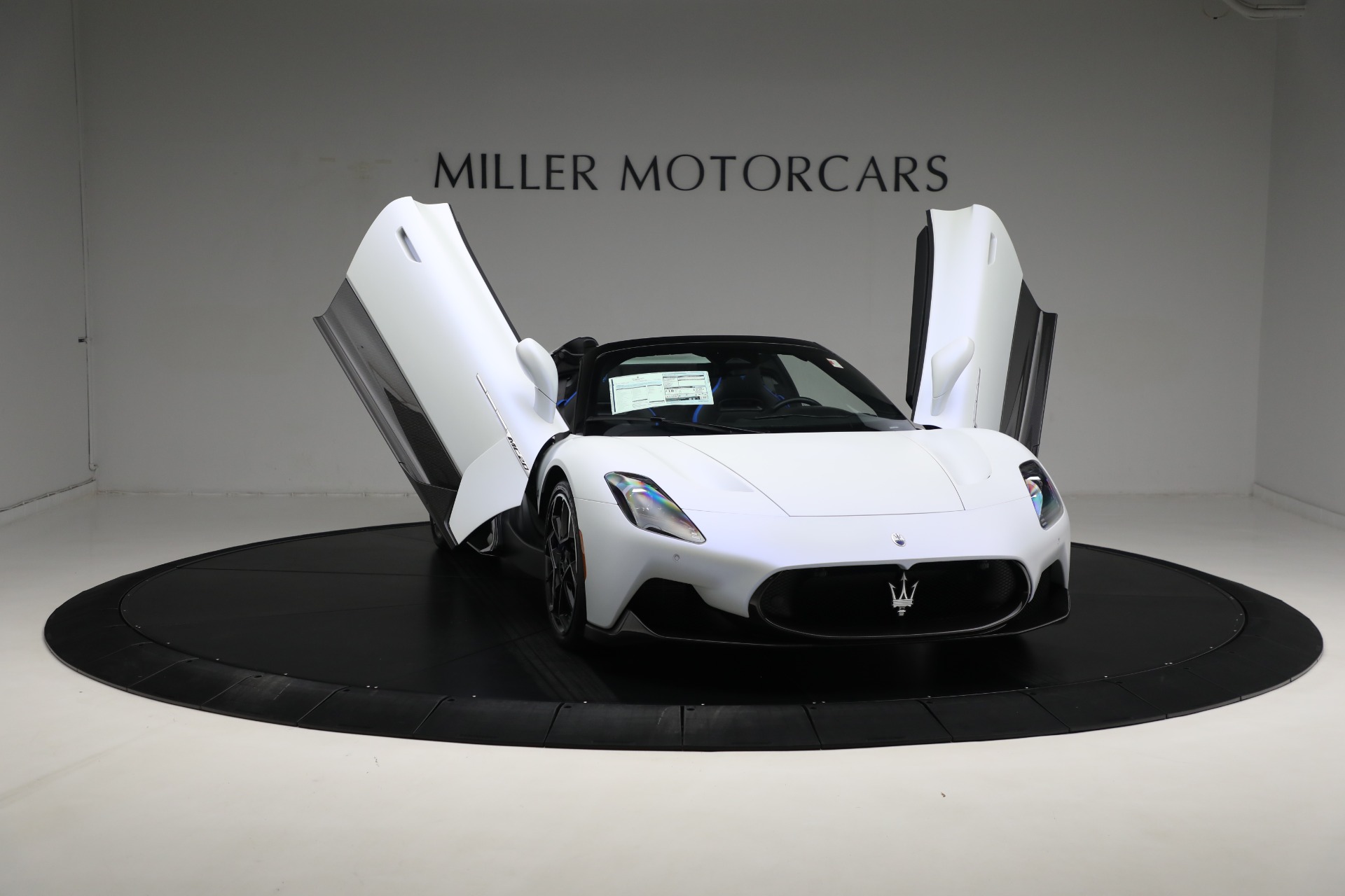 Used-2023-Maserati-MC20-Cielo