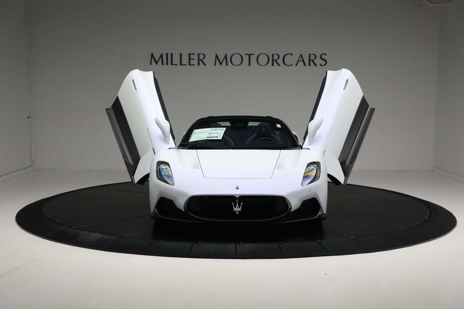 Used-2023-Maserati-MC20-Cielo