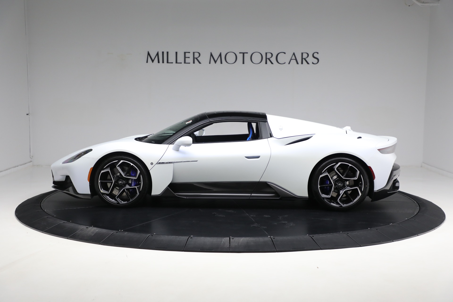 Used-2023-Maserati-MC20-Cielo