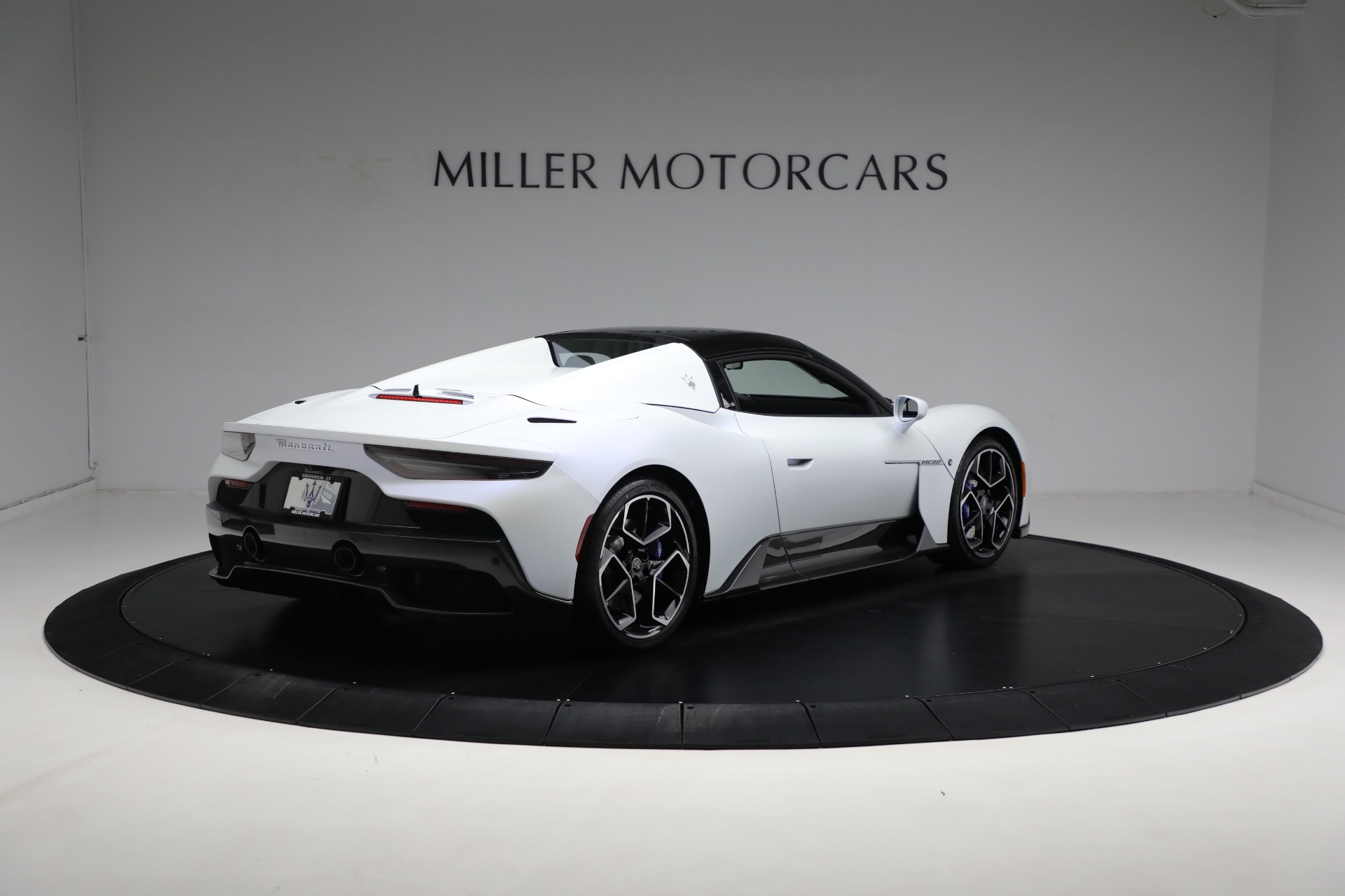 Used-2023-Maserati-MC20-Cielo