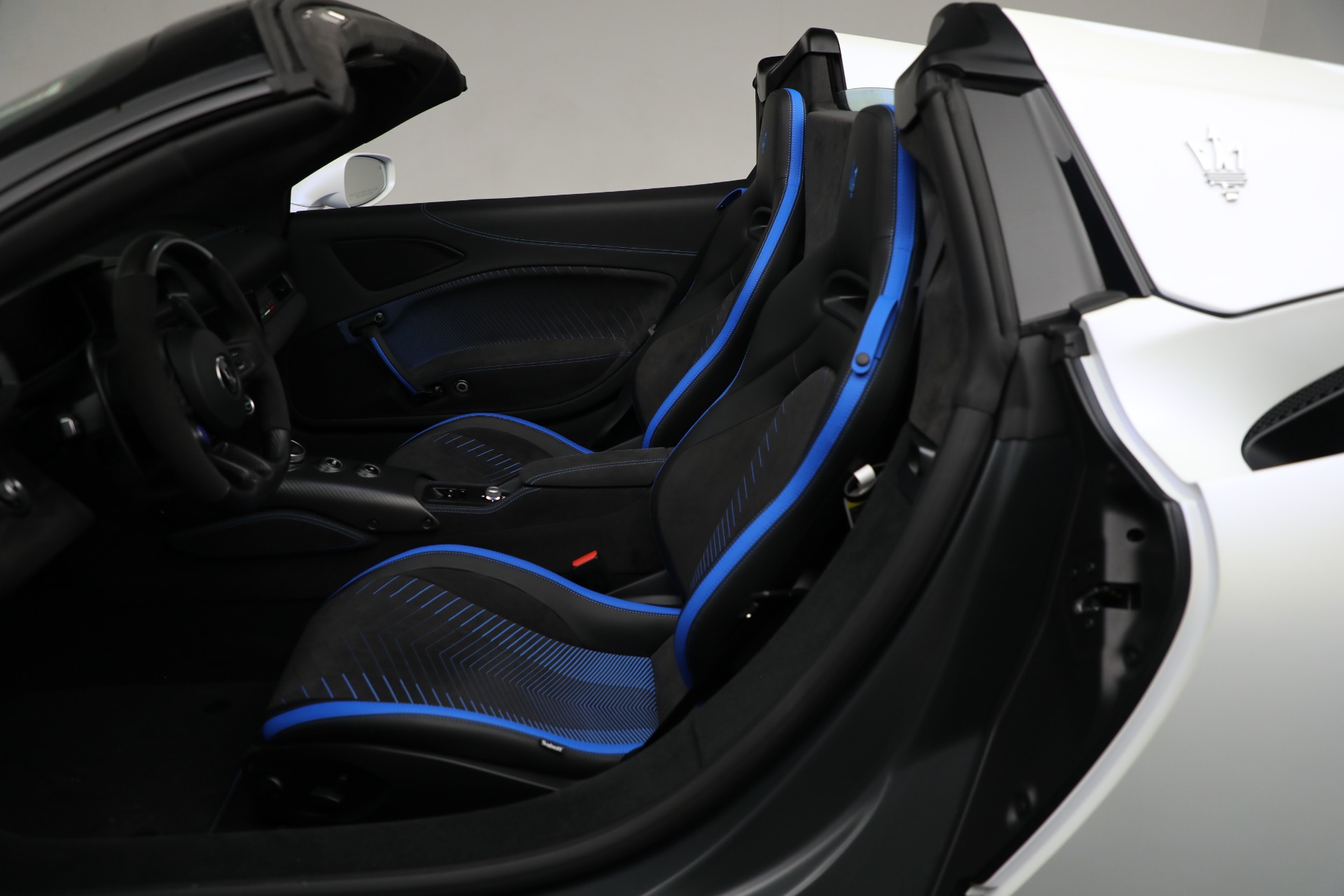 Used-2023-Maserati-MC20-Cielo