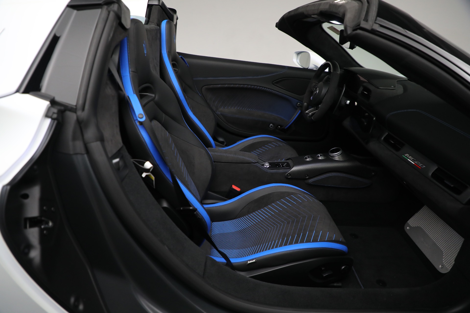 Used-2023-Maserati-MC20-Cielo