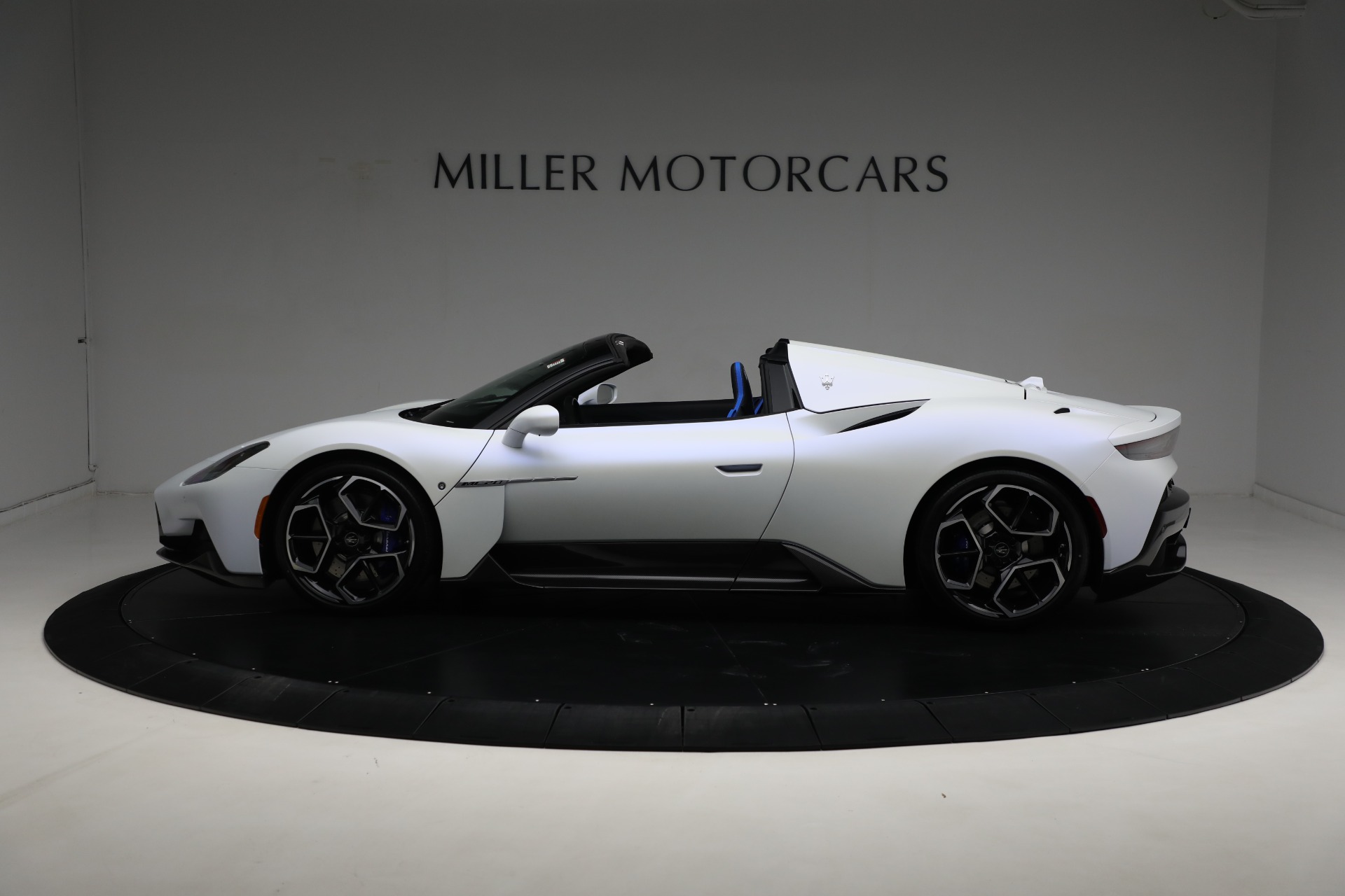Used-2023-Maserati-MC20-Cielo