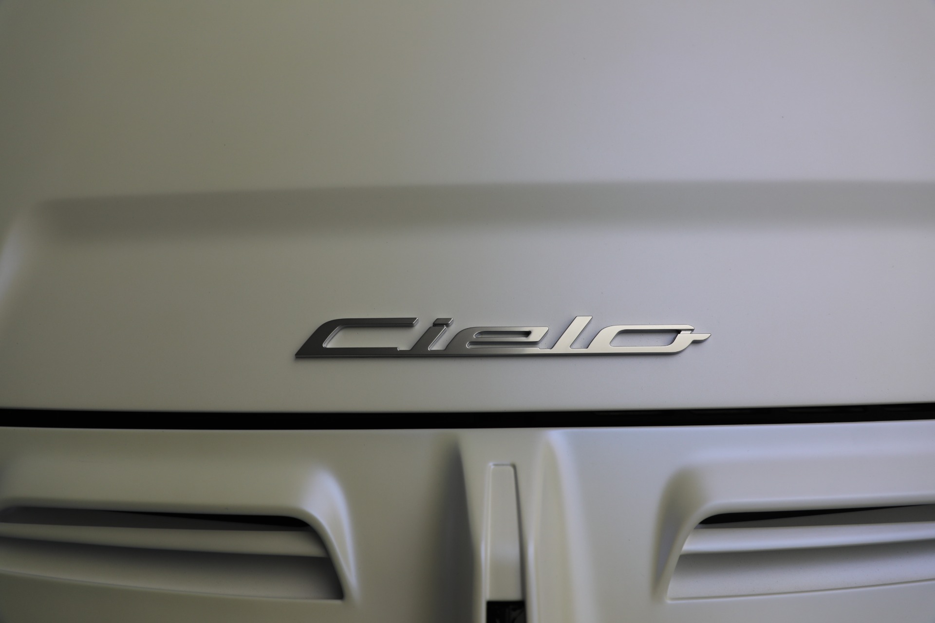 Used-2023-Maserati-MC20-Cielo