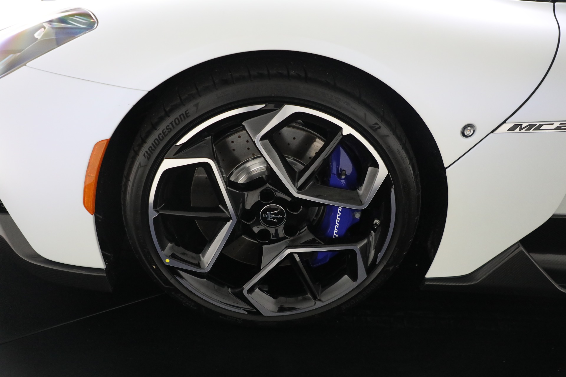 Used-2023-Maserati-MC20-Cielo