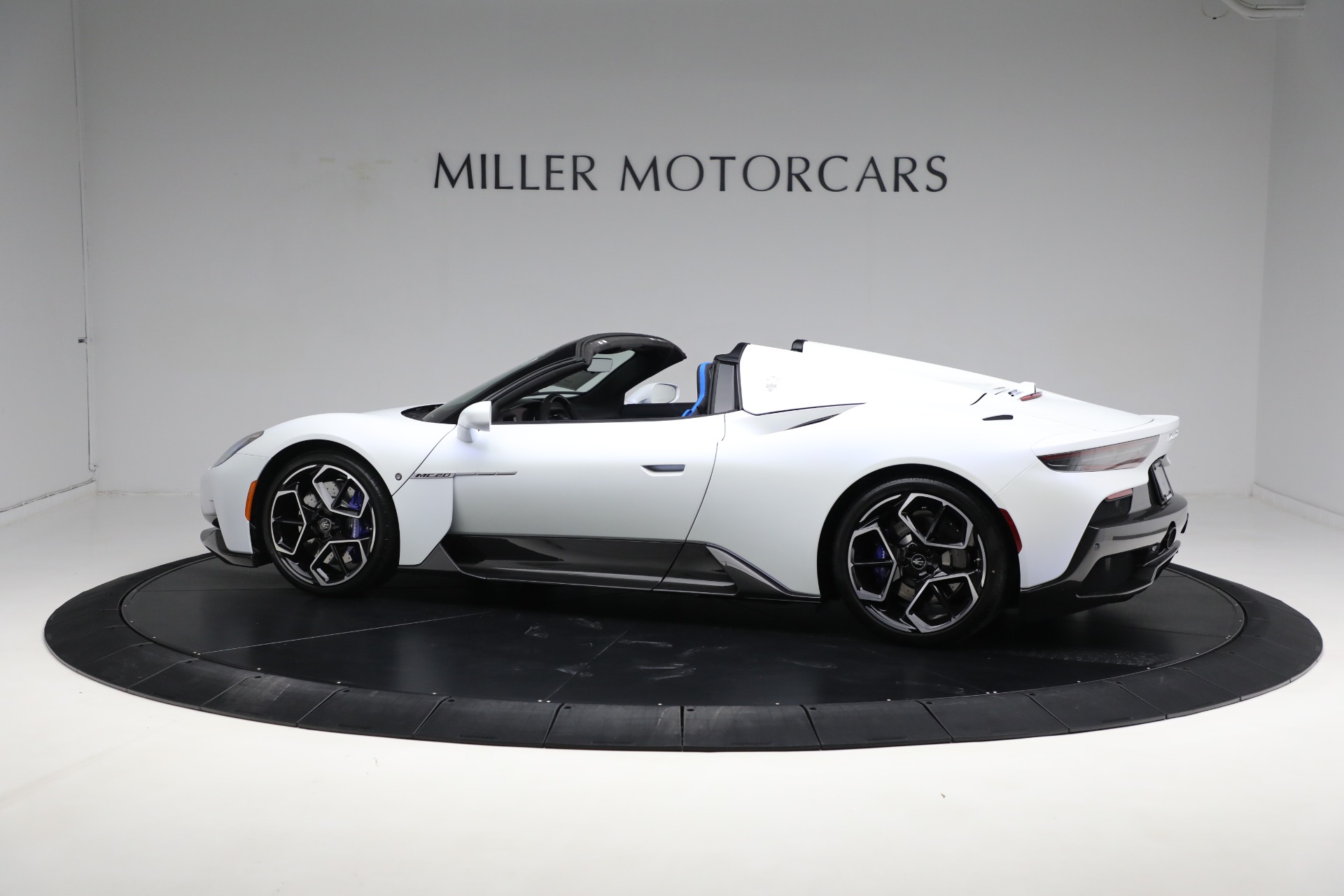 Used-2023-Maserati-MC20-Cielo