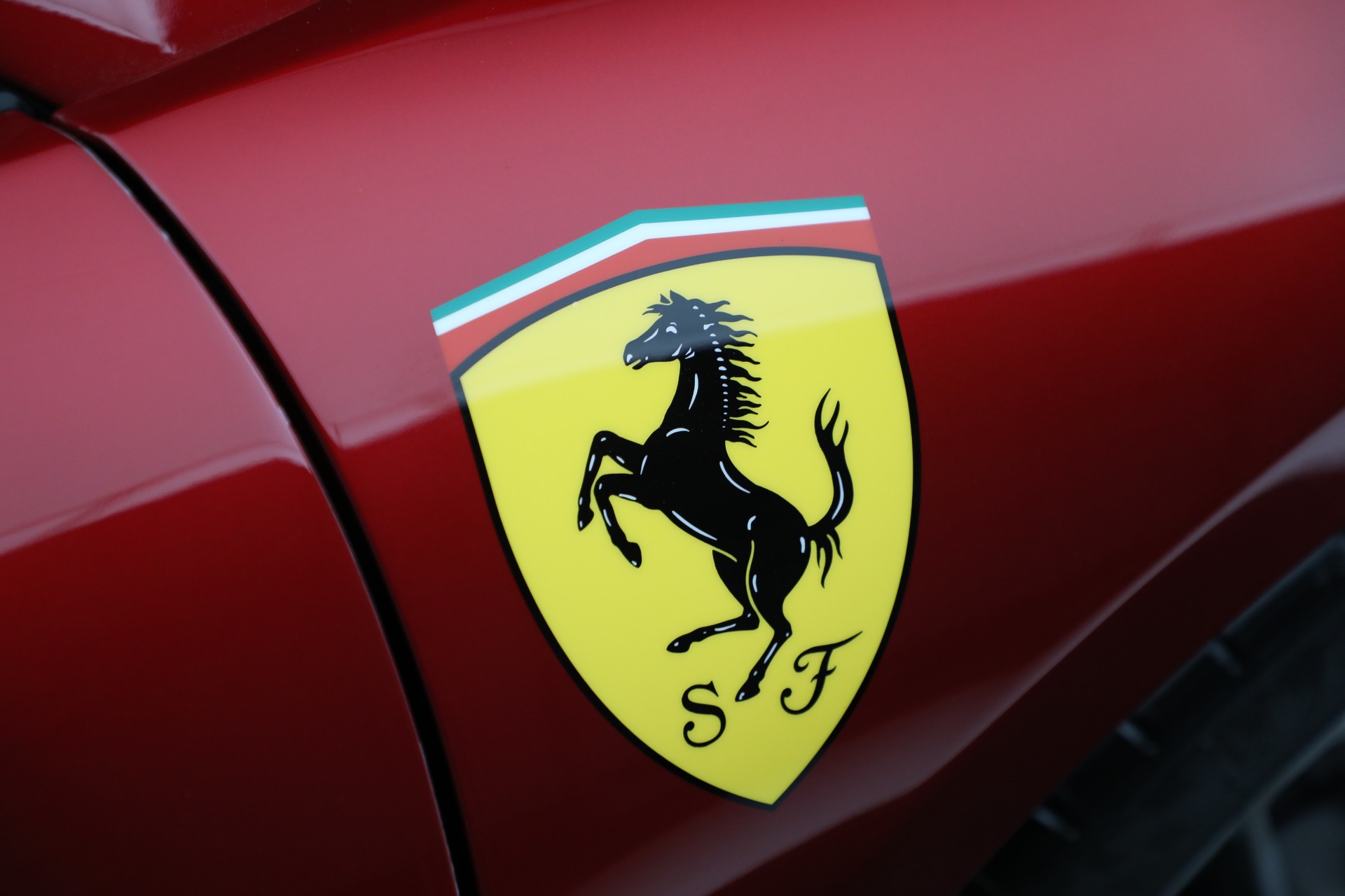 Used-2022-Ferrari-F8-Spider