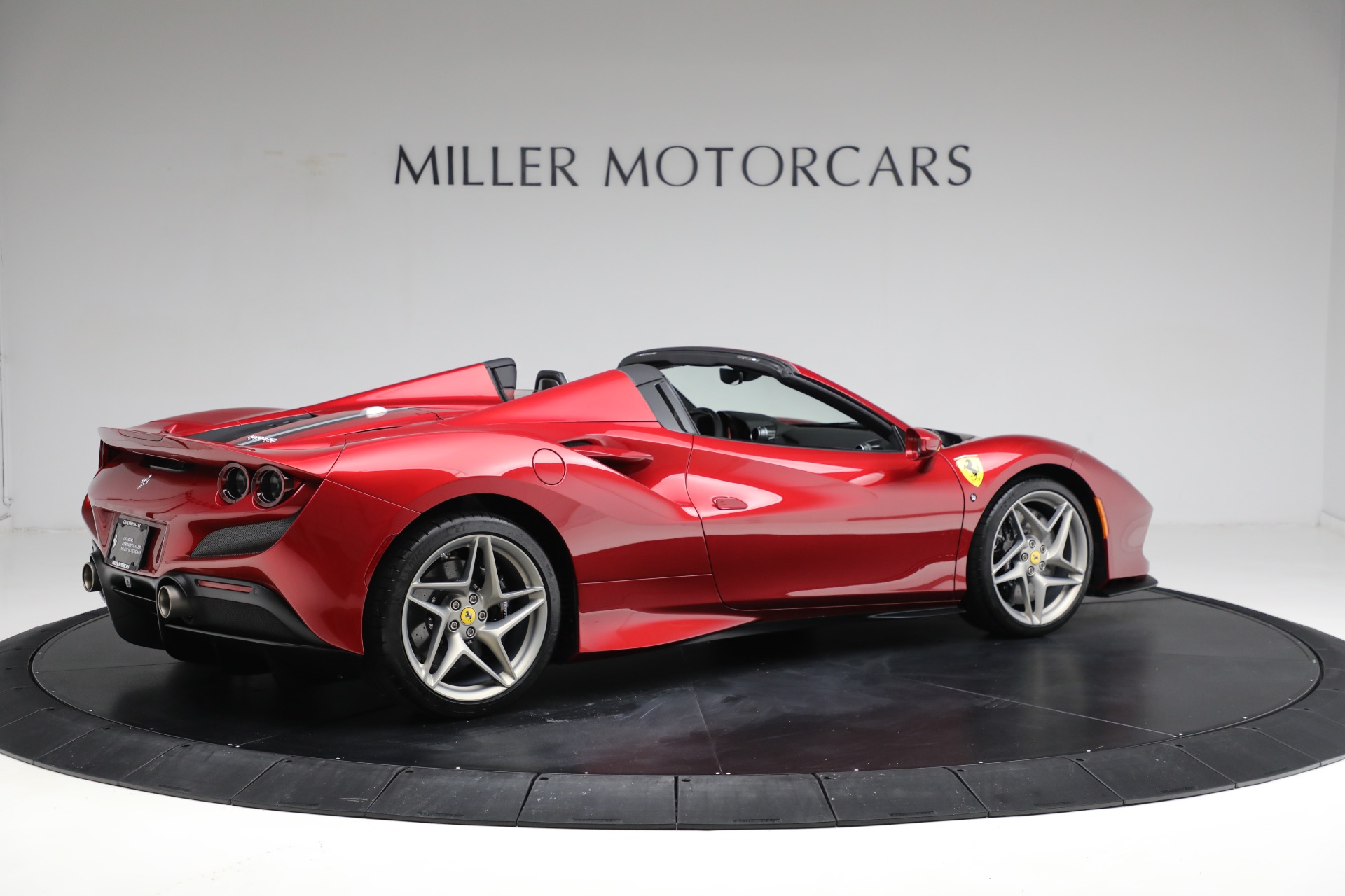 Used-2022-Ferrari-F8-Spider