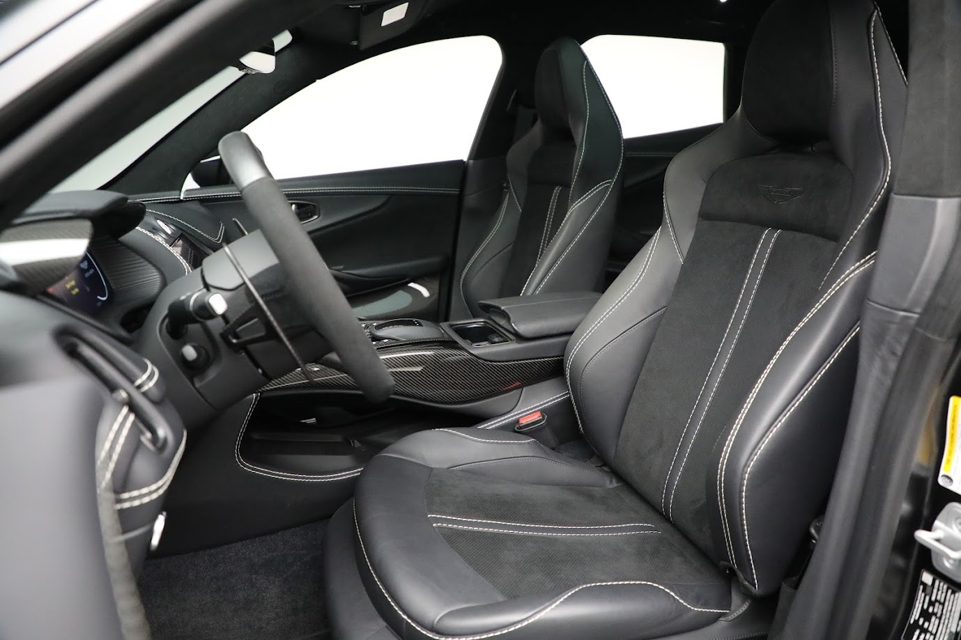 Used-2023-Aston-Martin-DBX-707