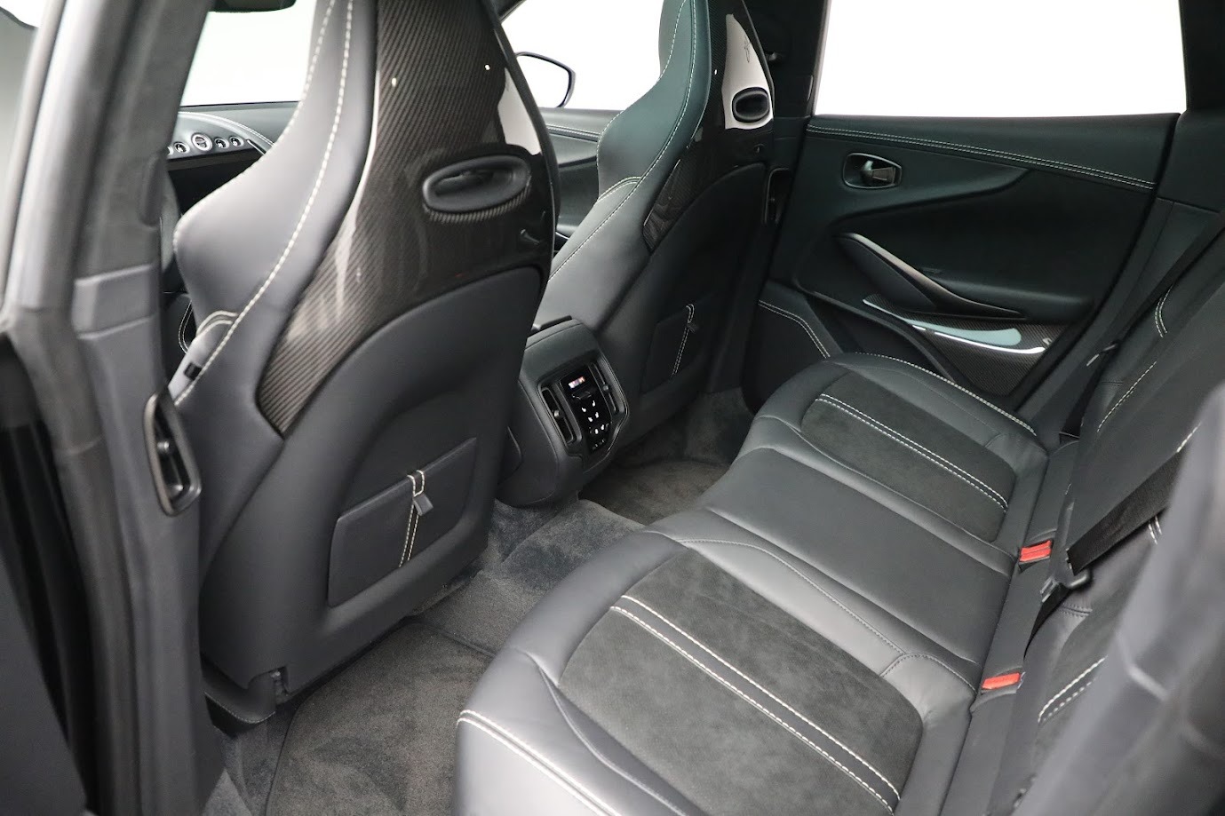 Used-2023-Aston-Martin-DBX-707