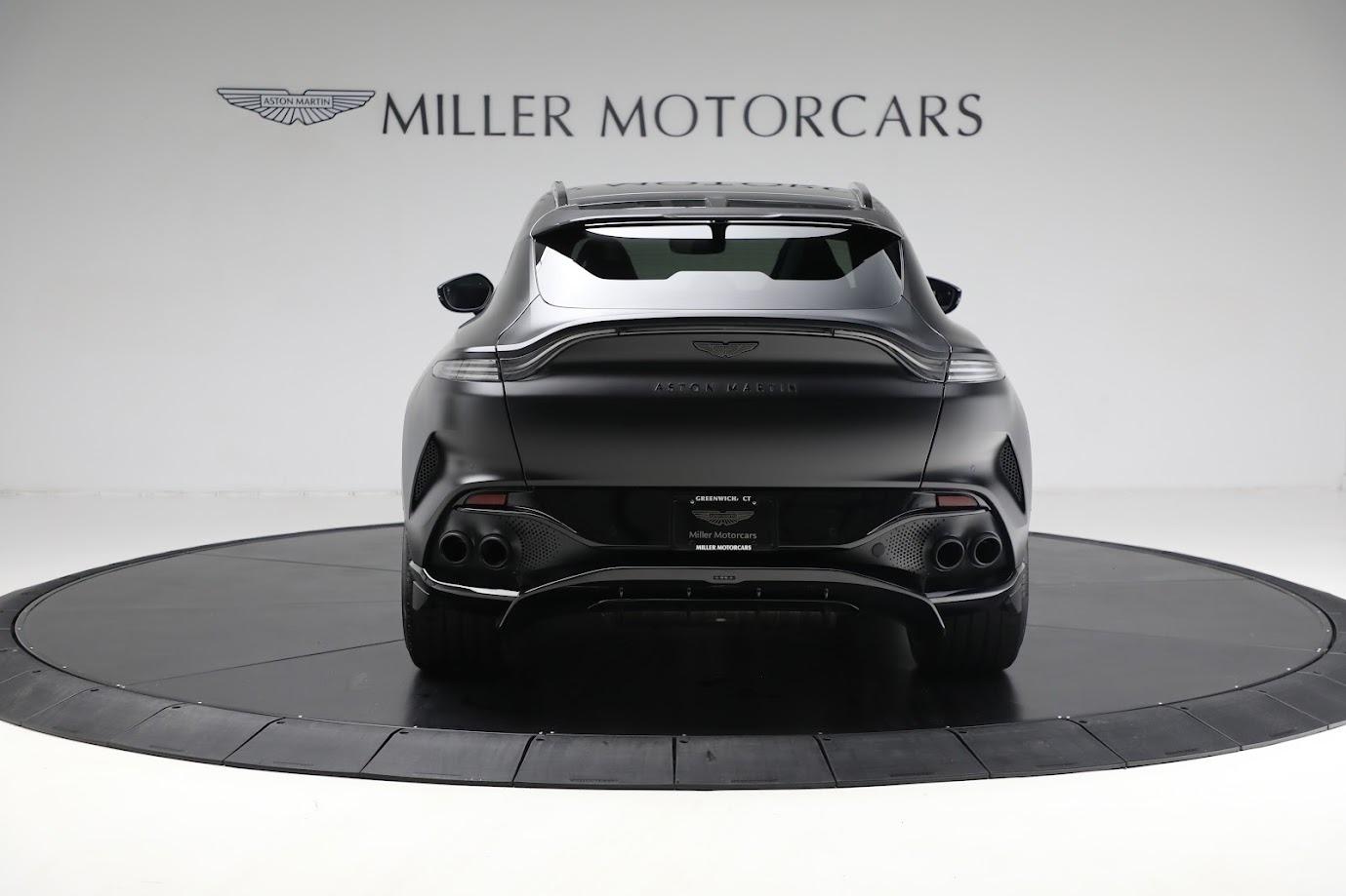 Used-2023-Aston-Martin-DBX-707