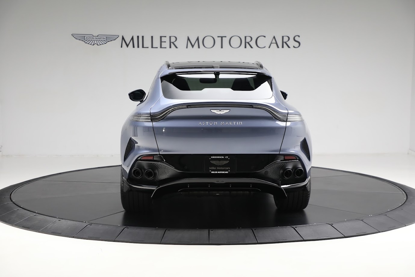 New-2024-Aston-Martin-DBX-707