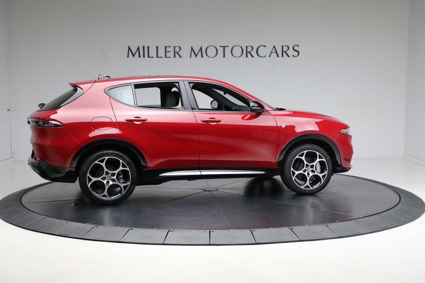 New-2024-Alfa-Romeo-Tonale-Ti