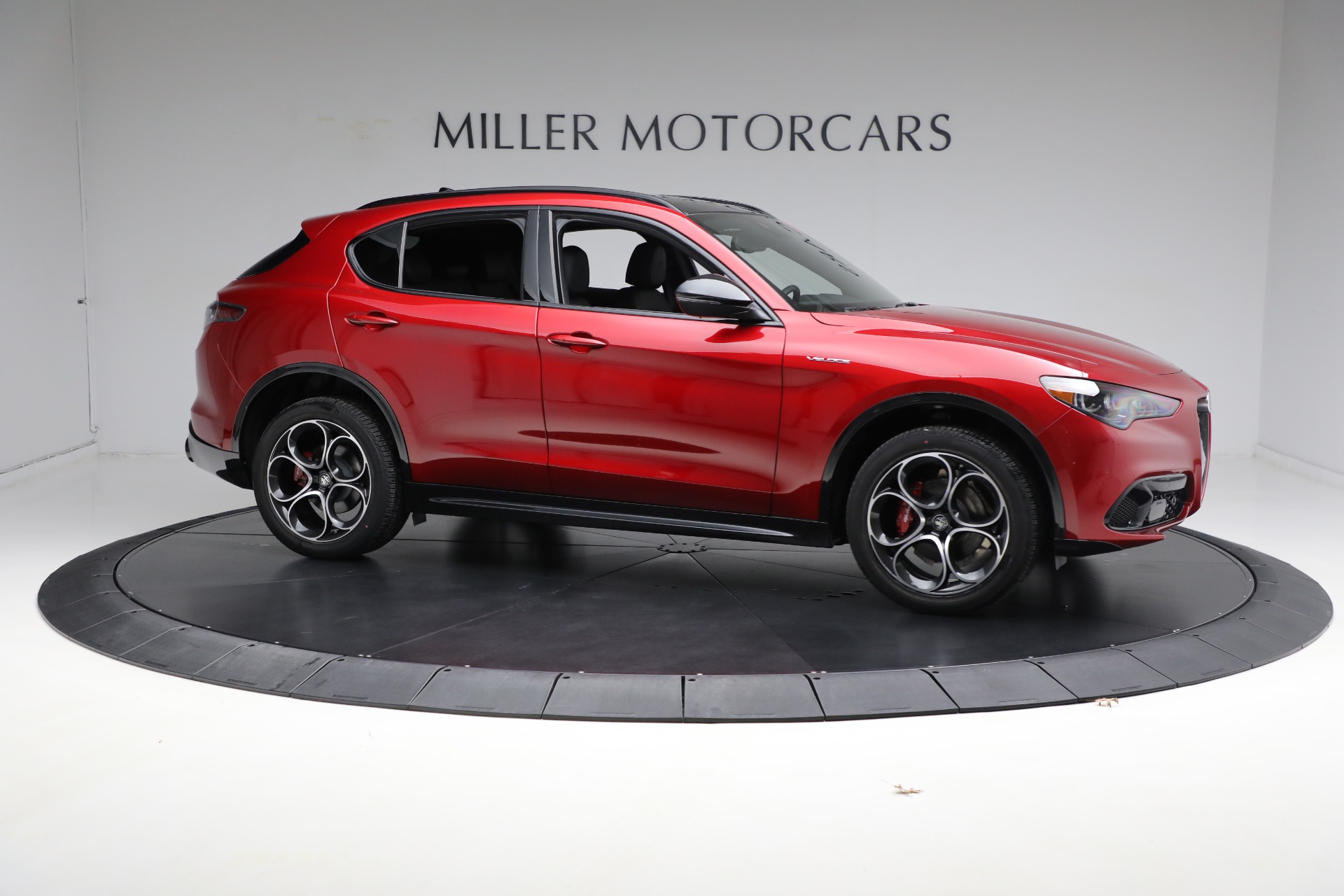 New-2024-Alfa-Romeo-Stelvio-Veloce