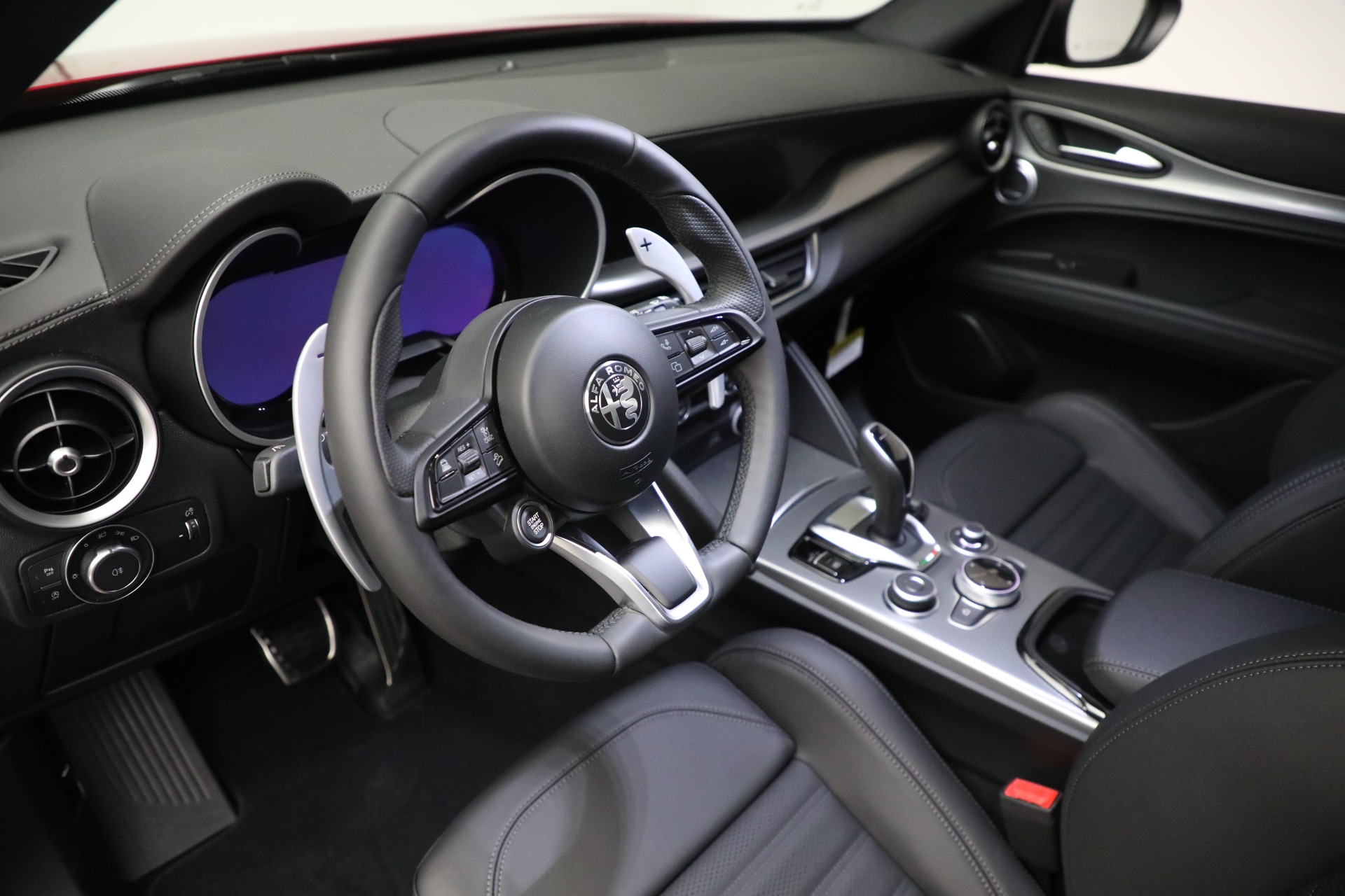 New-2024-Alfa-Romeo-Stelvio-Veloce