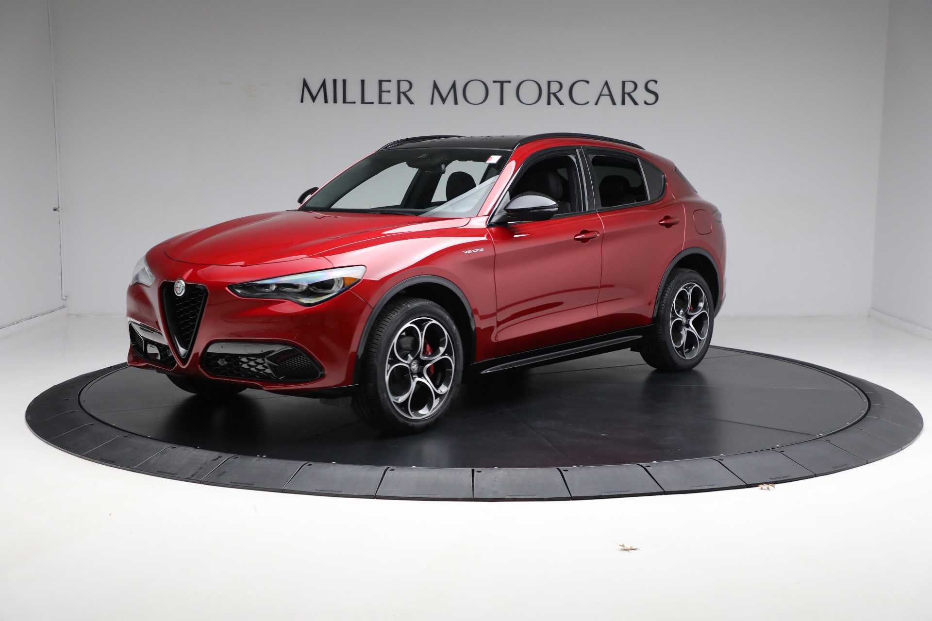 New-2024-Alfa-Romeo-Stelvio-Veloce